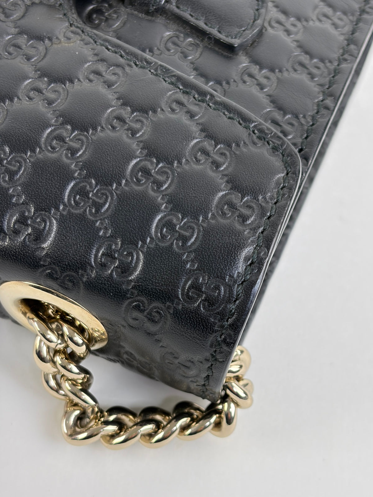 Gucci black microguccissima mini Emily chain