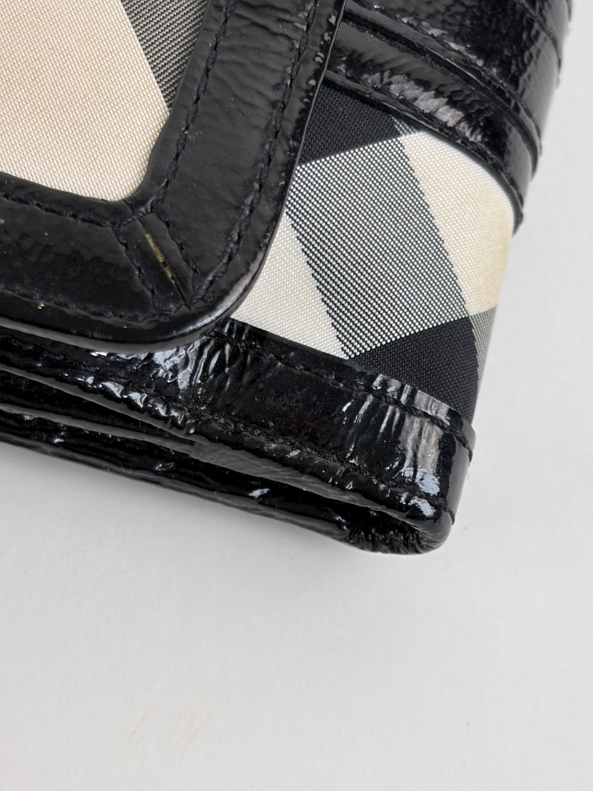 Burberry black patent and beat check nylon compact wallet