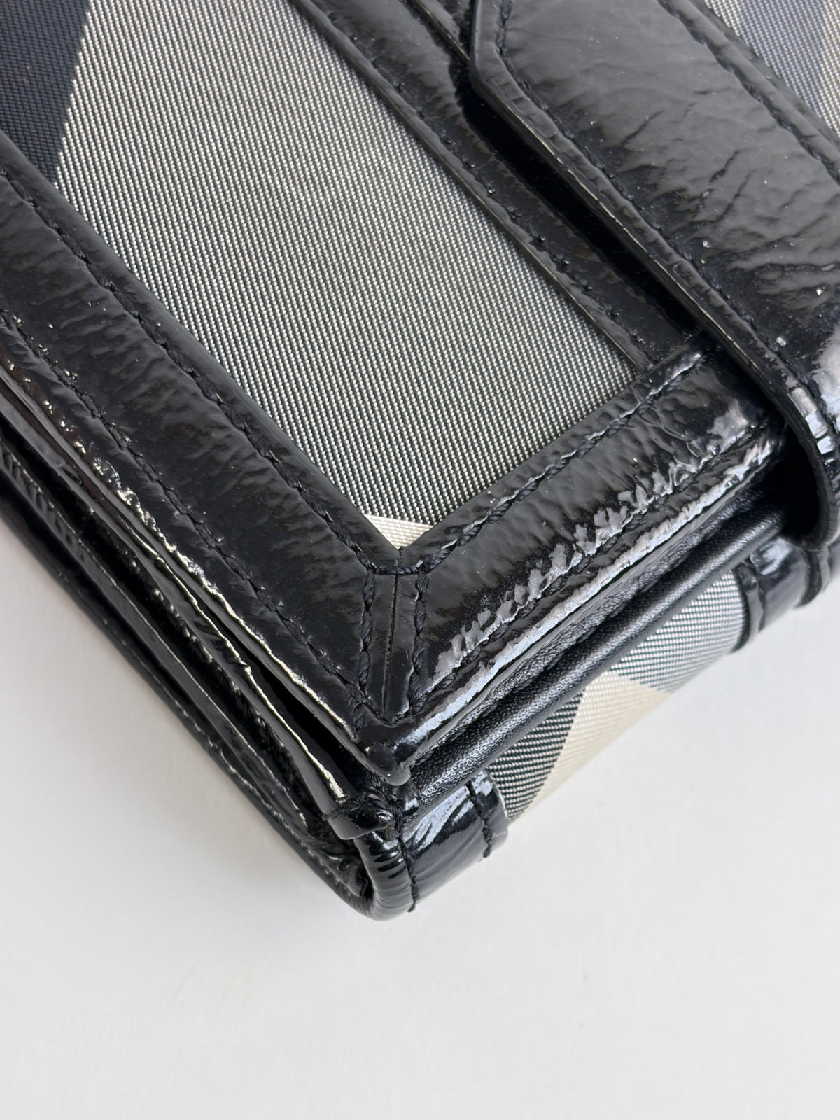 Burberry black patent and beat check nylon compact wallet