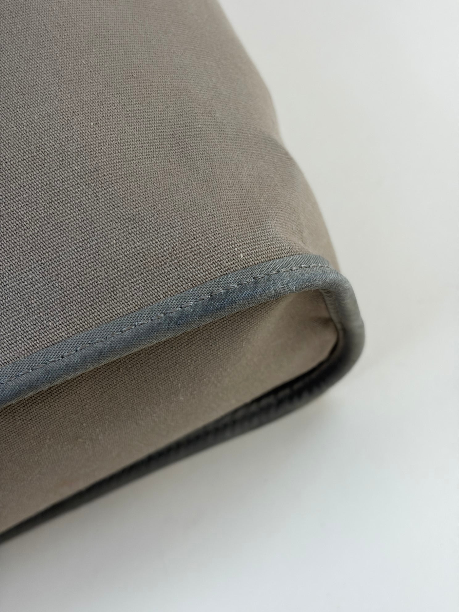 HERMES beige cabag pm elan