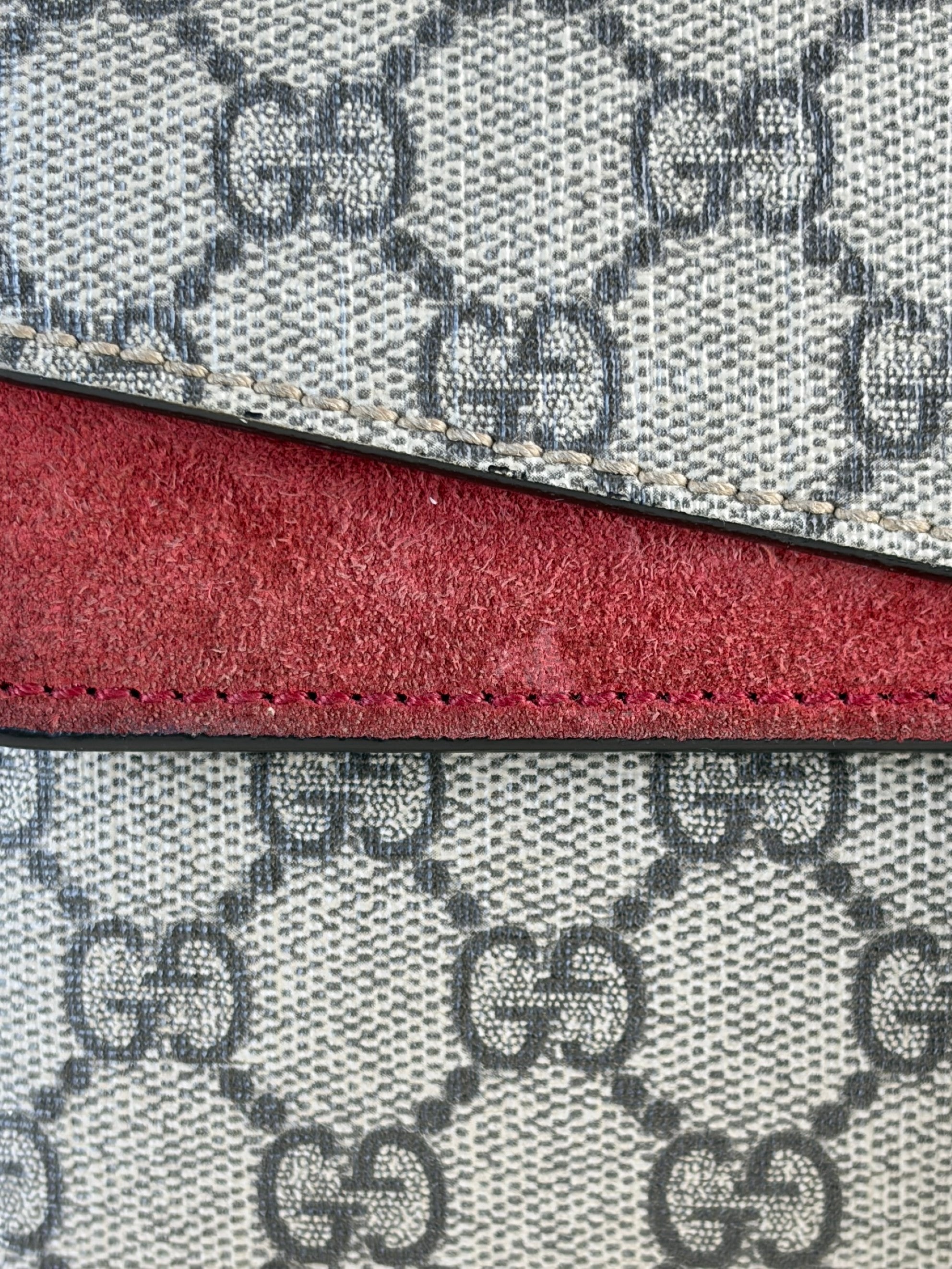 Gucci GG Supreme monogram and red canvas Dionysus crystal small bag