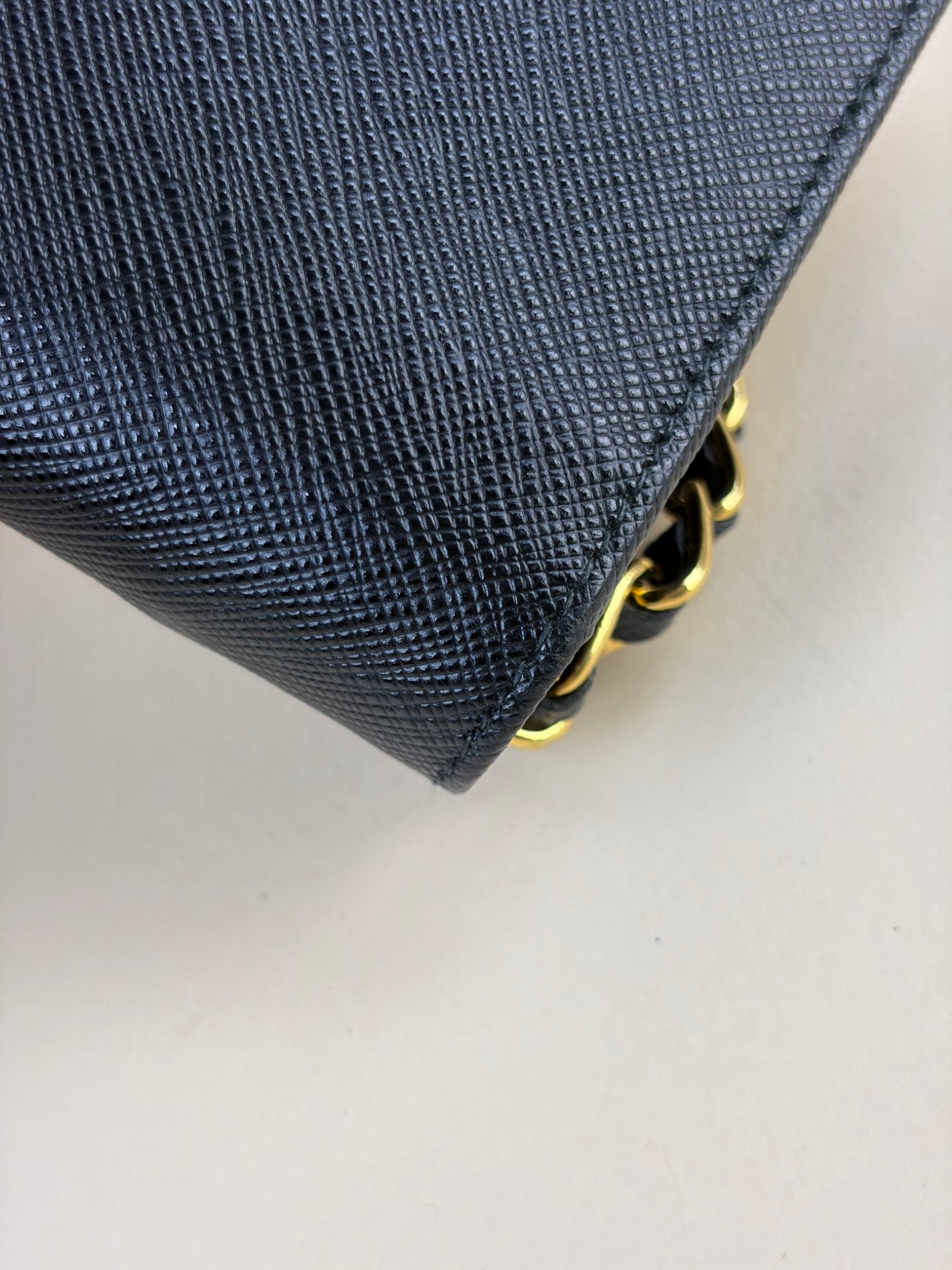 Prada saffanio metal prochain wallet black leather