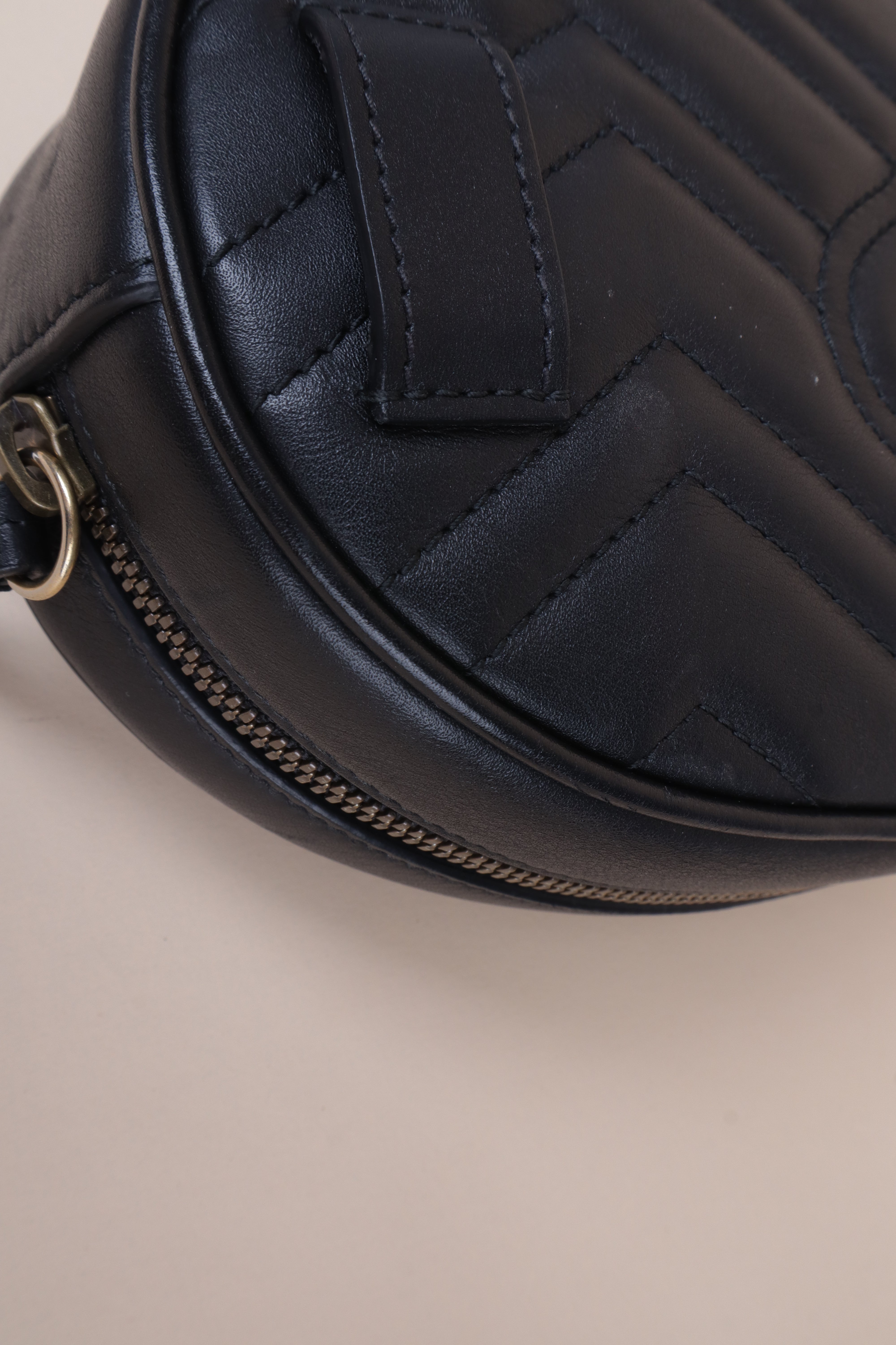 gucci black GG marmont bellt bag