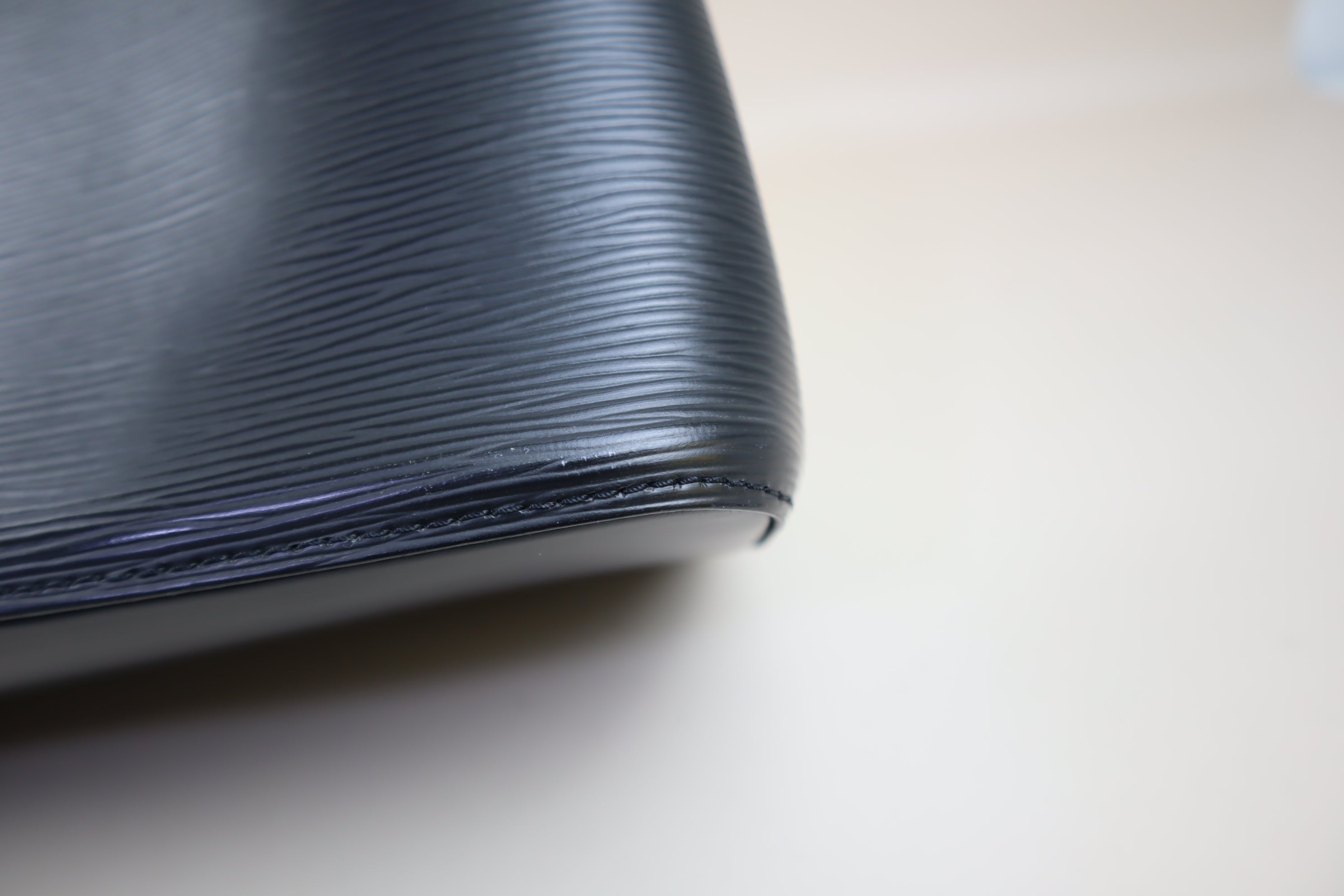 Louis Vuitton Black Neonoe Shoulder Bag