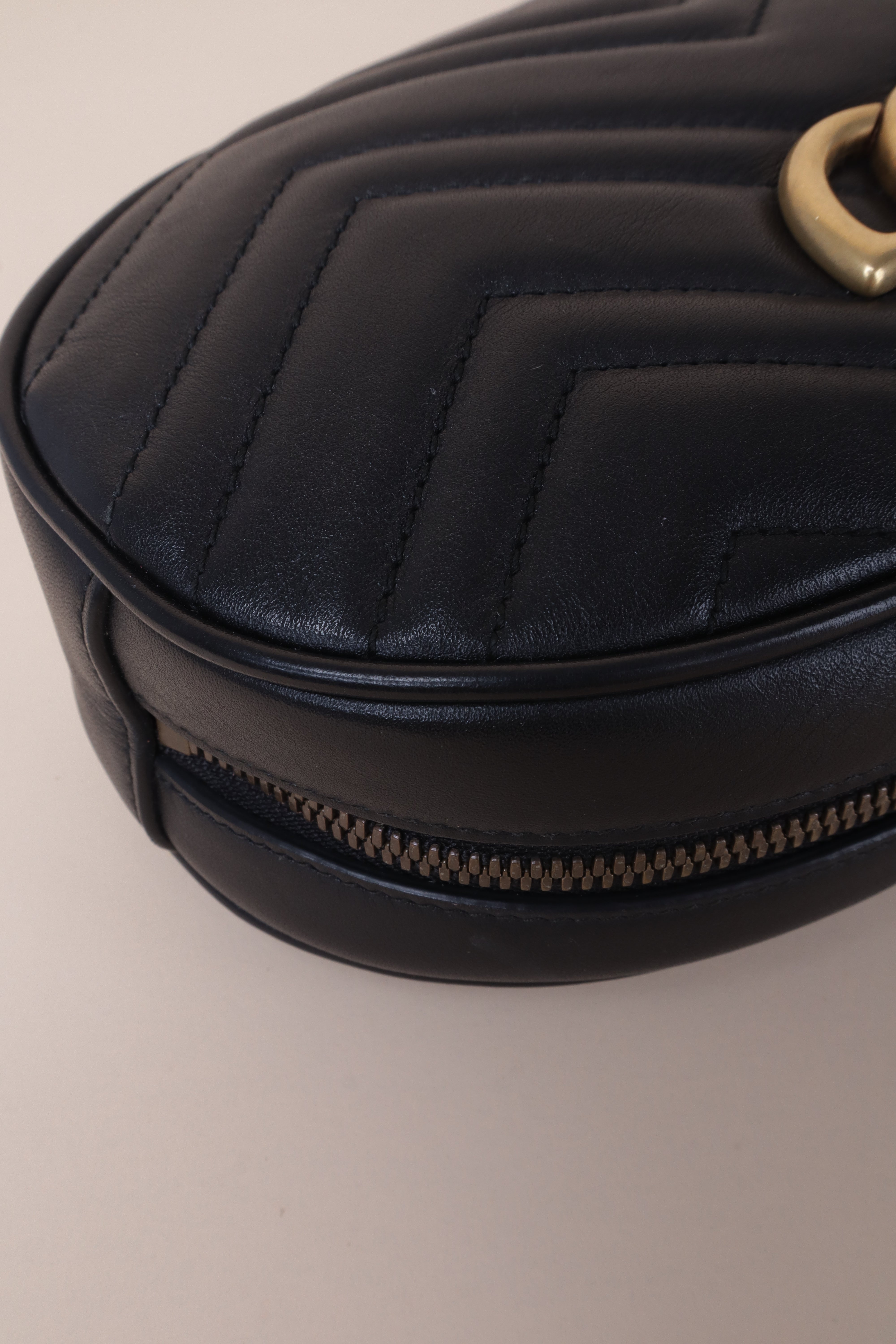 gucci black GG marmont bellt bag