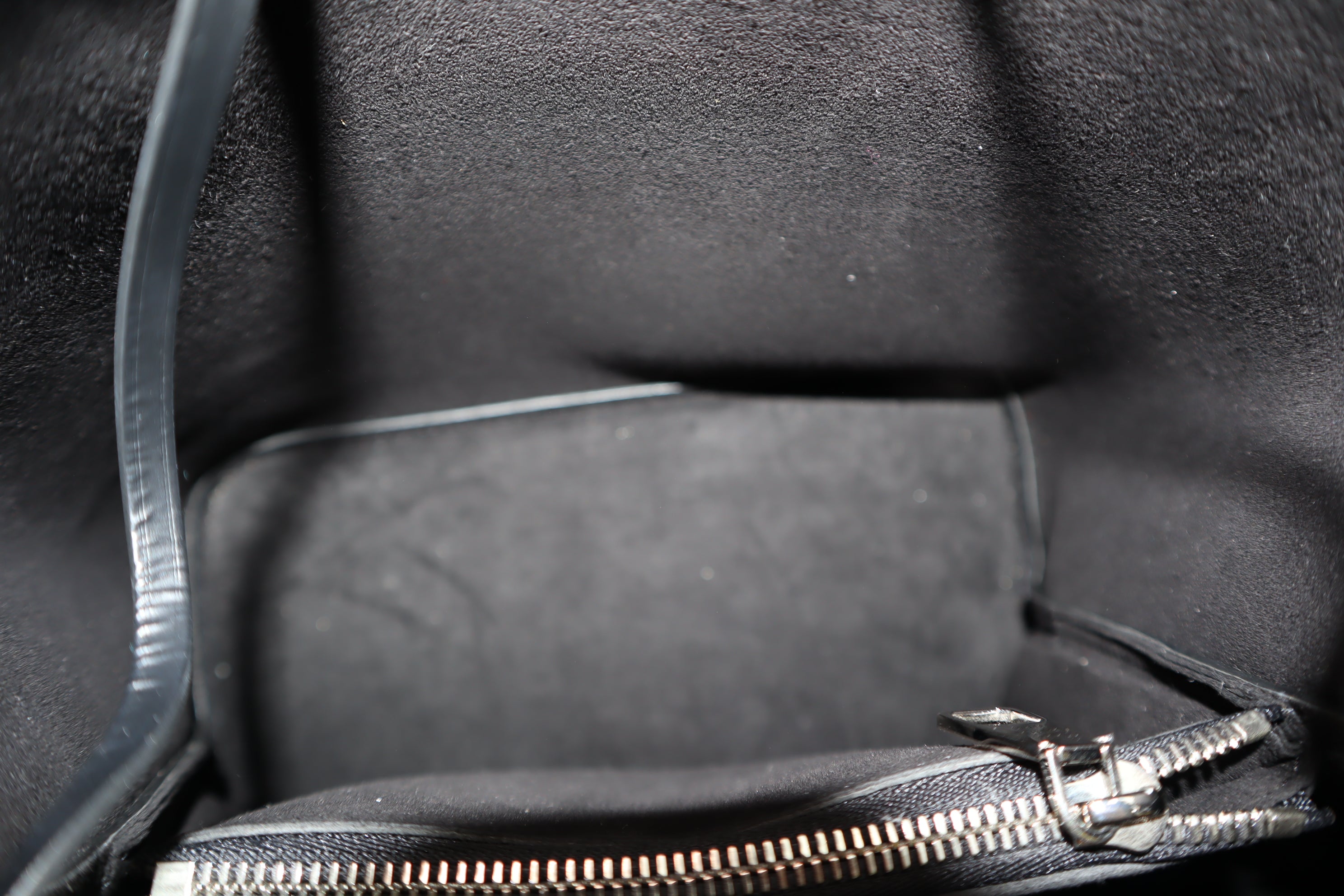 Louis Vuitton Black Neonoe Shoulder Bag