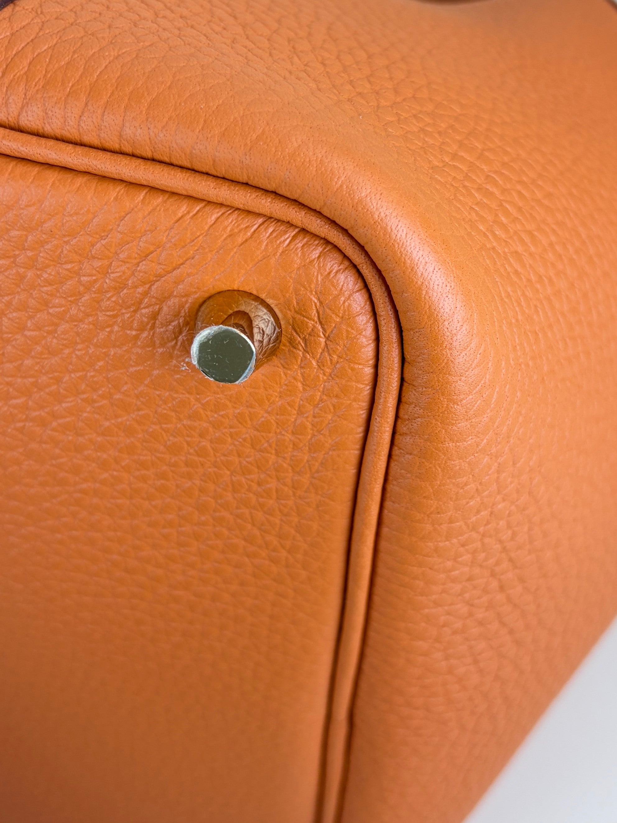 Hermes orange taurillon 18 picotin Clemence