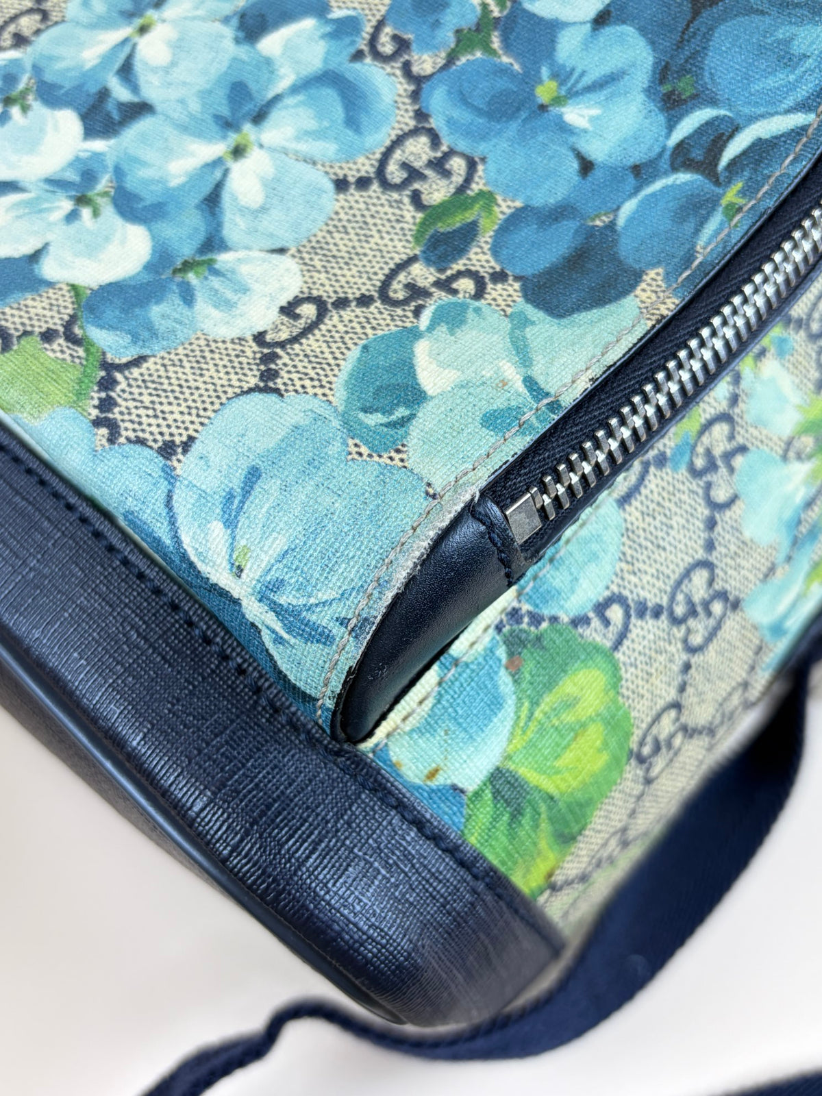 Gucci GG Supreme monogram blooms in blue Backpack Bag