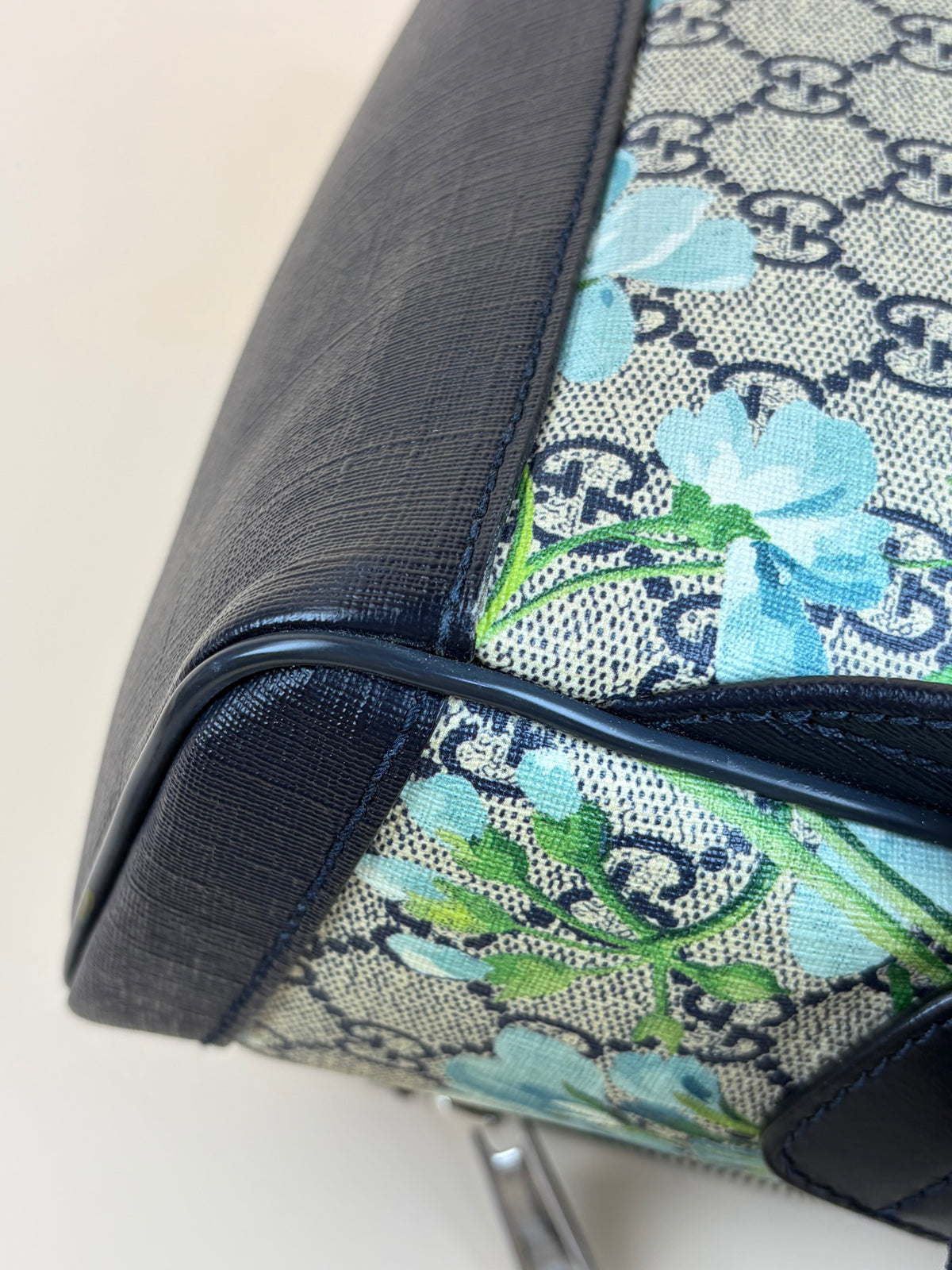 Gucci GG Supreme monogram blooms in blue Backpack Bag