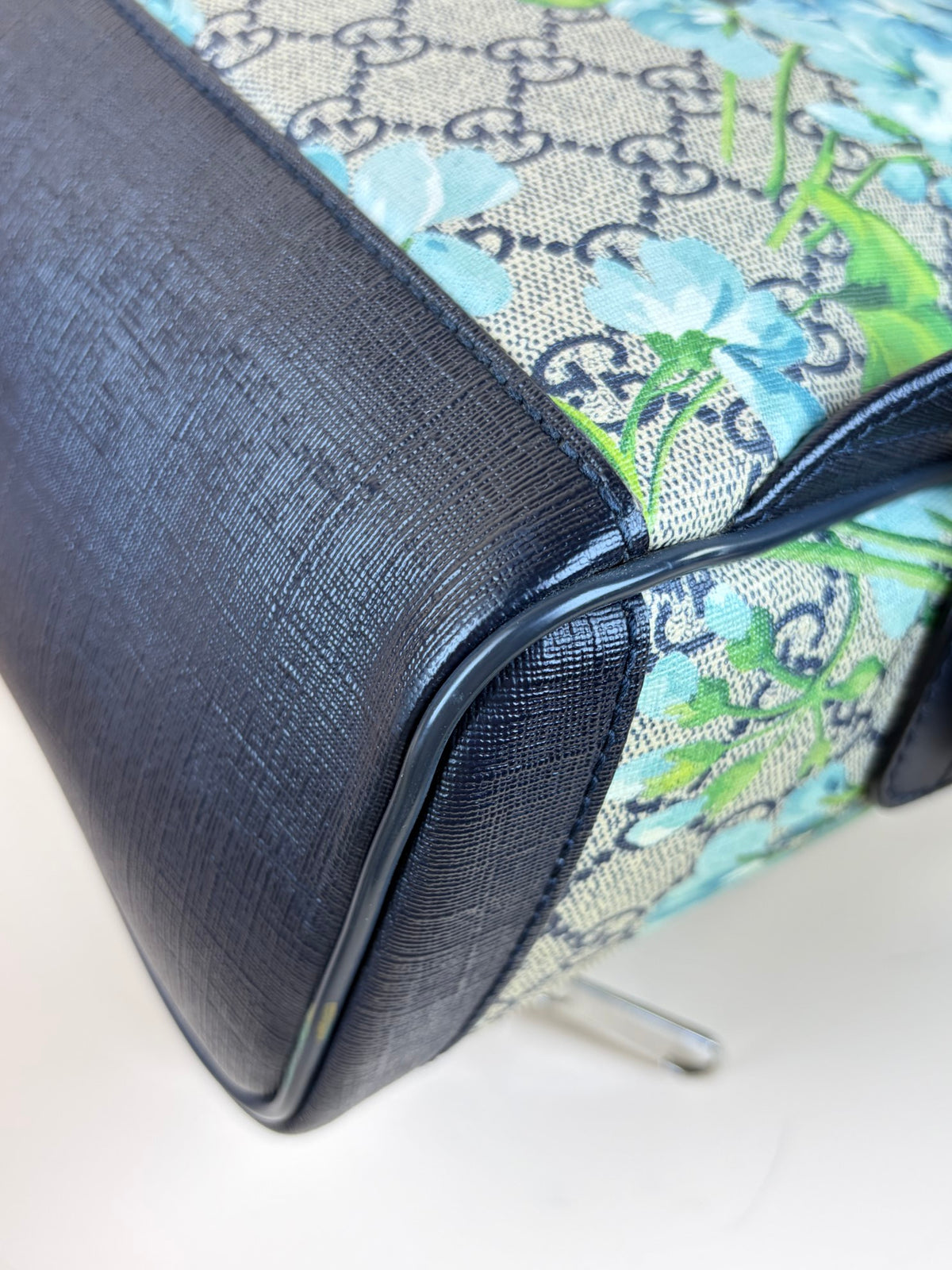 Gucci GG Supreme monogram blooms in blue Backpack Bag