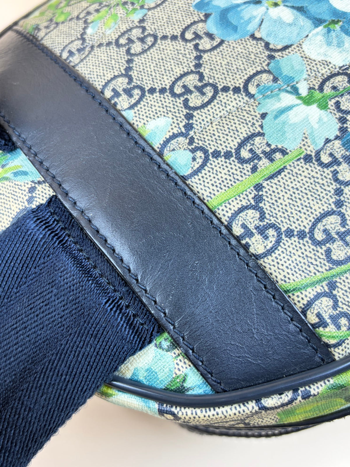 Gucci GG Supreme monogram blooms in blue Backpack Bag