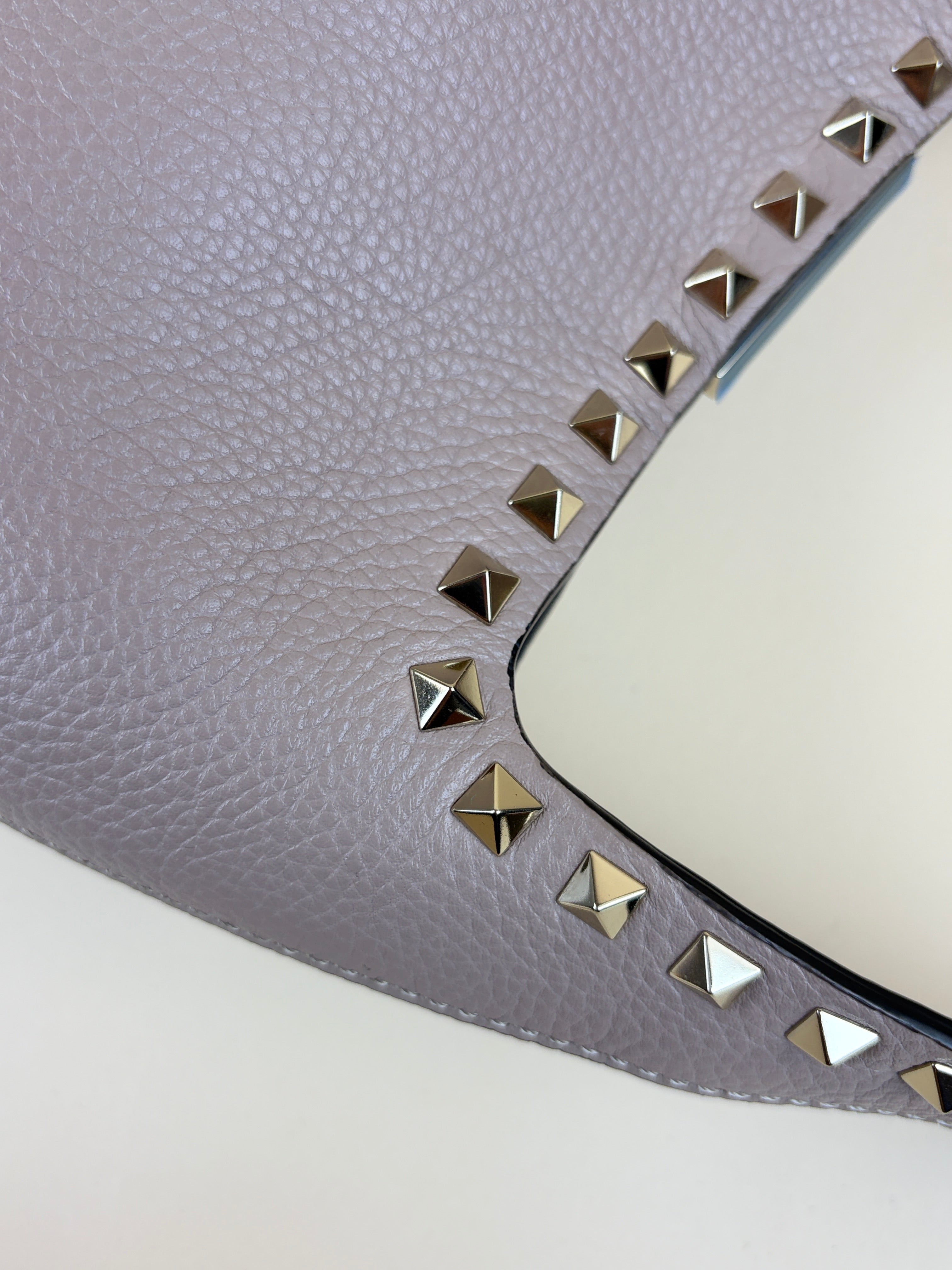 Valentino Light Pink Pebbled Small Rockstud Flip Lock Hobo Bag