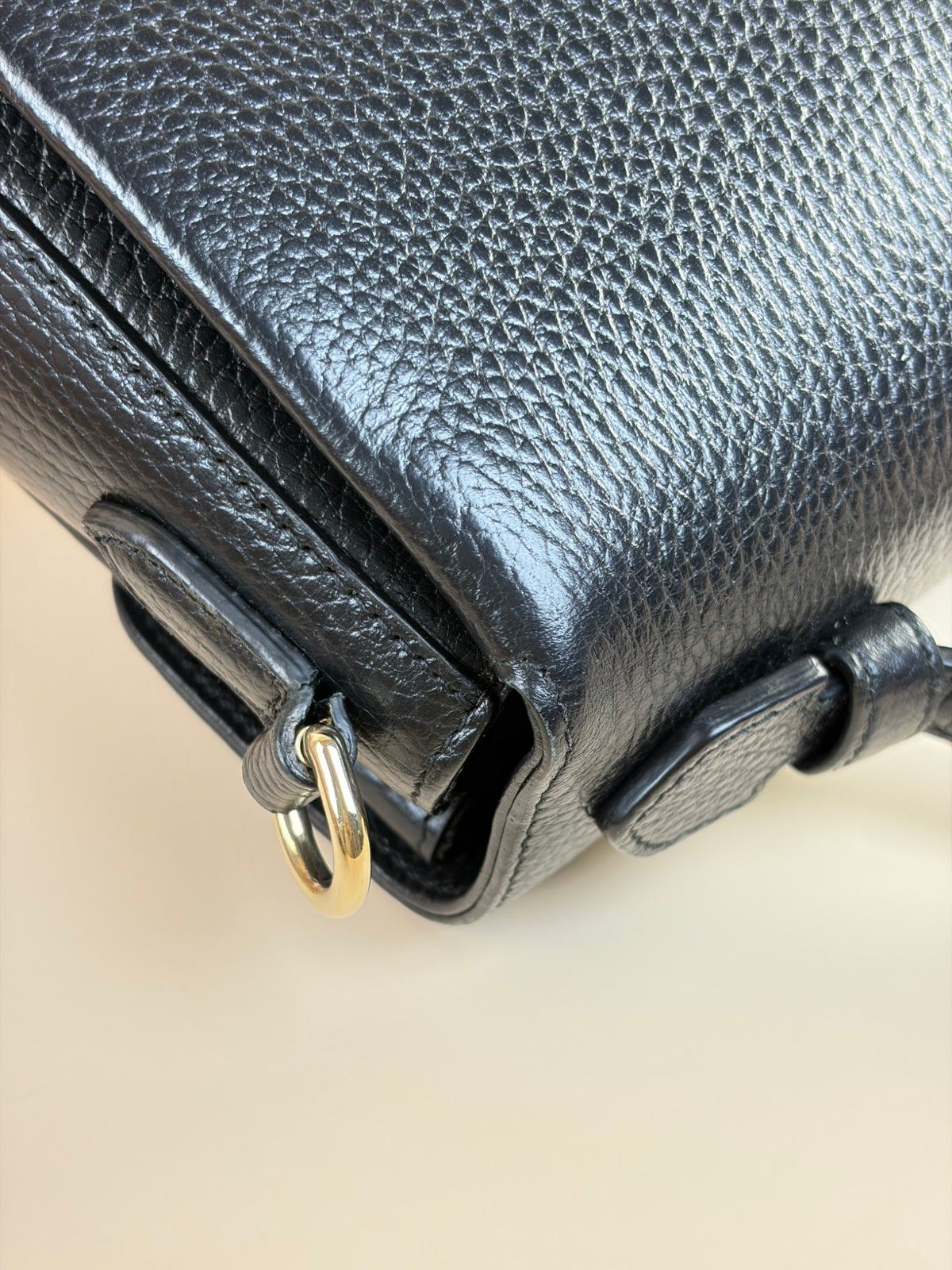 Gucci dollar calfskin interlocking g