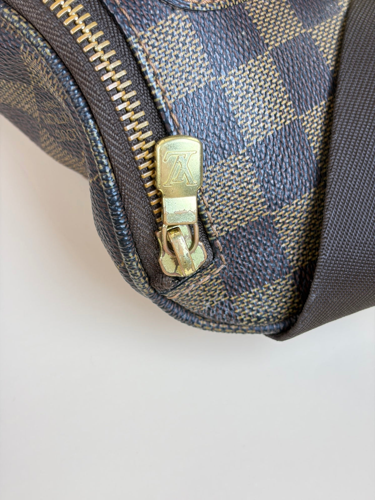 Louis Vuitton Damier Ebene Melville bum bag