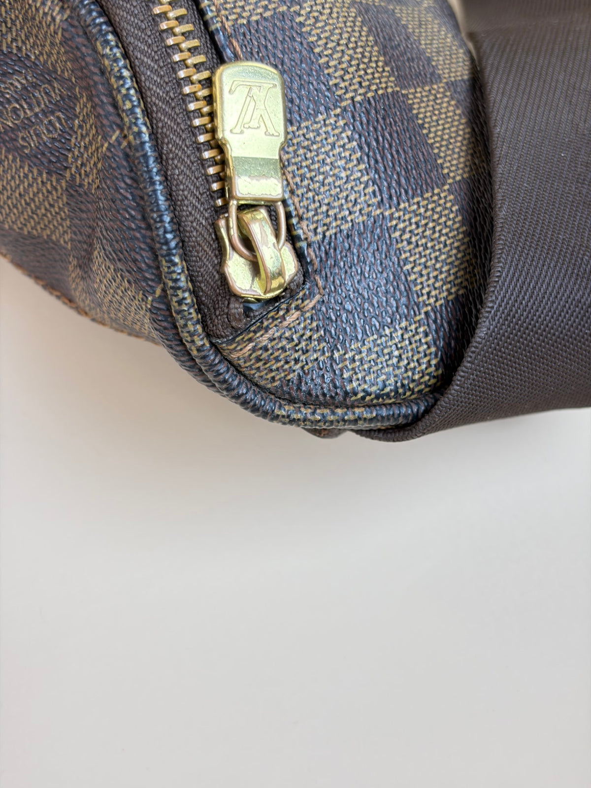 Louis Vuitton Damier Ebene Melville bum bag