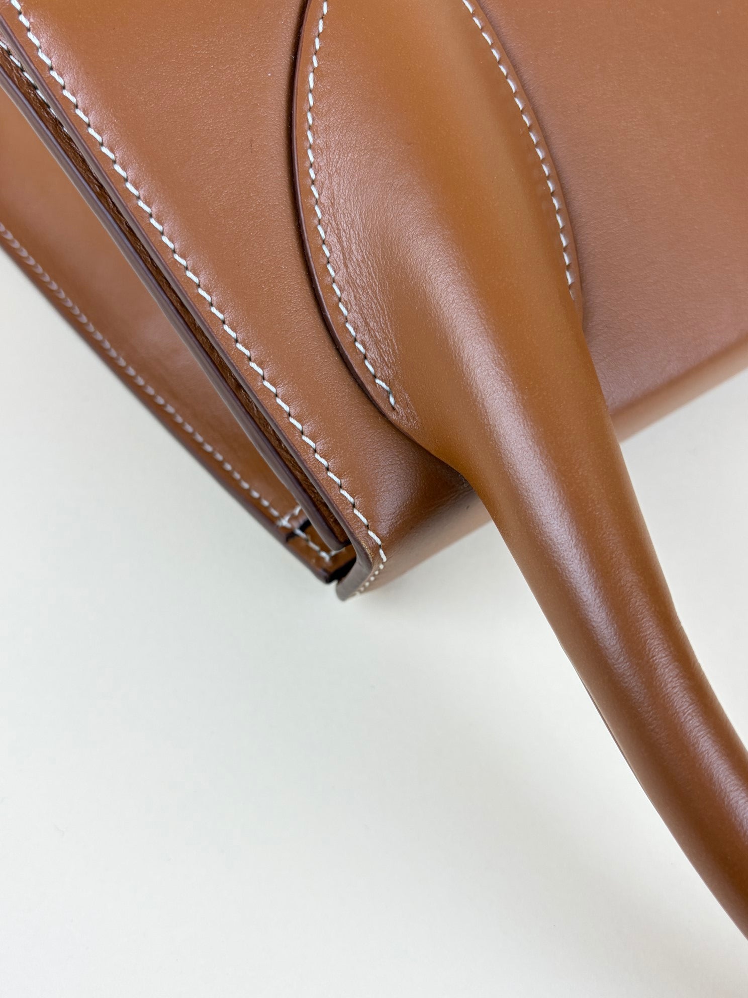 Jacquemus light brown leather le Chiquita grand large tote bag