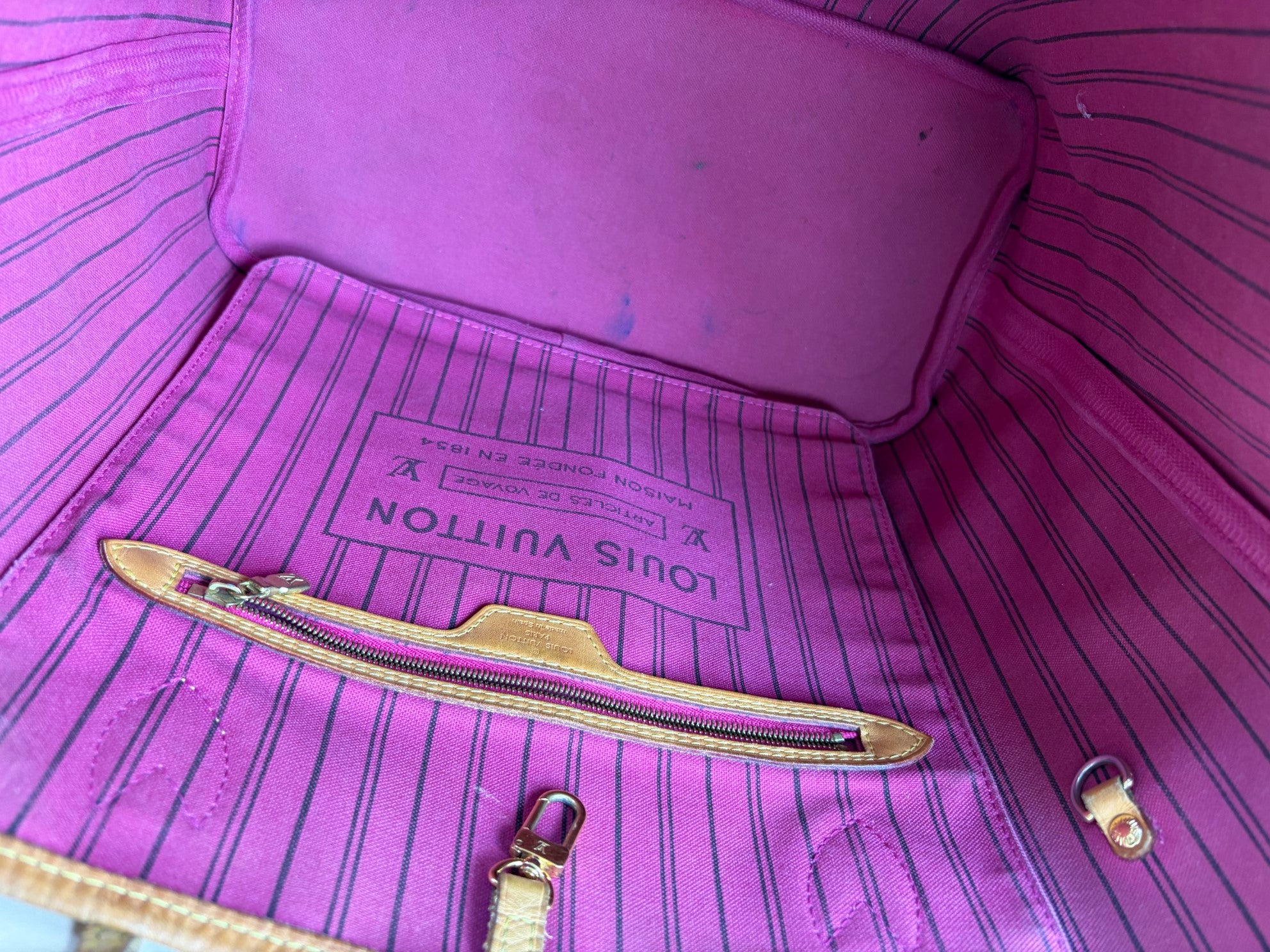 Louis Vuitton Monogram MM Neverfull Bag