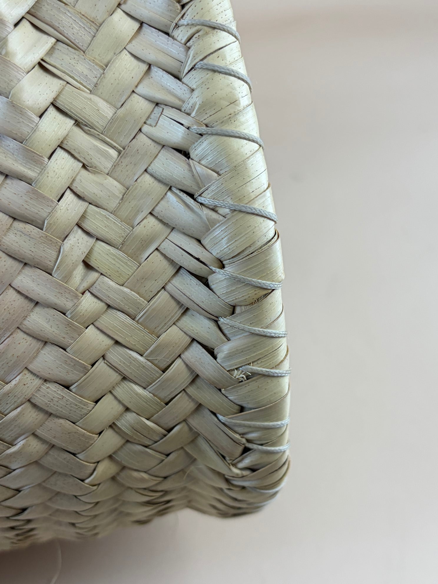 Dolce & Gabbana straw Kendra Baci wove in beige tote bag