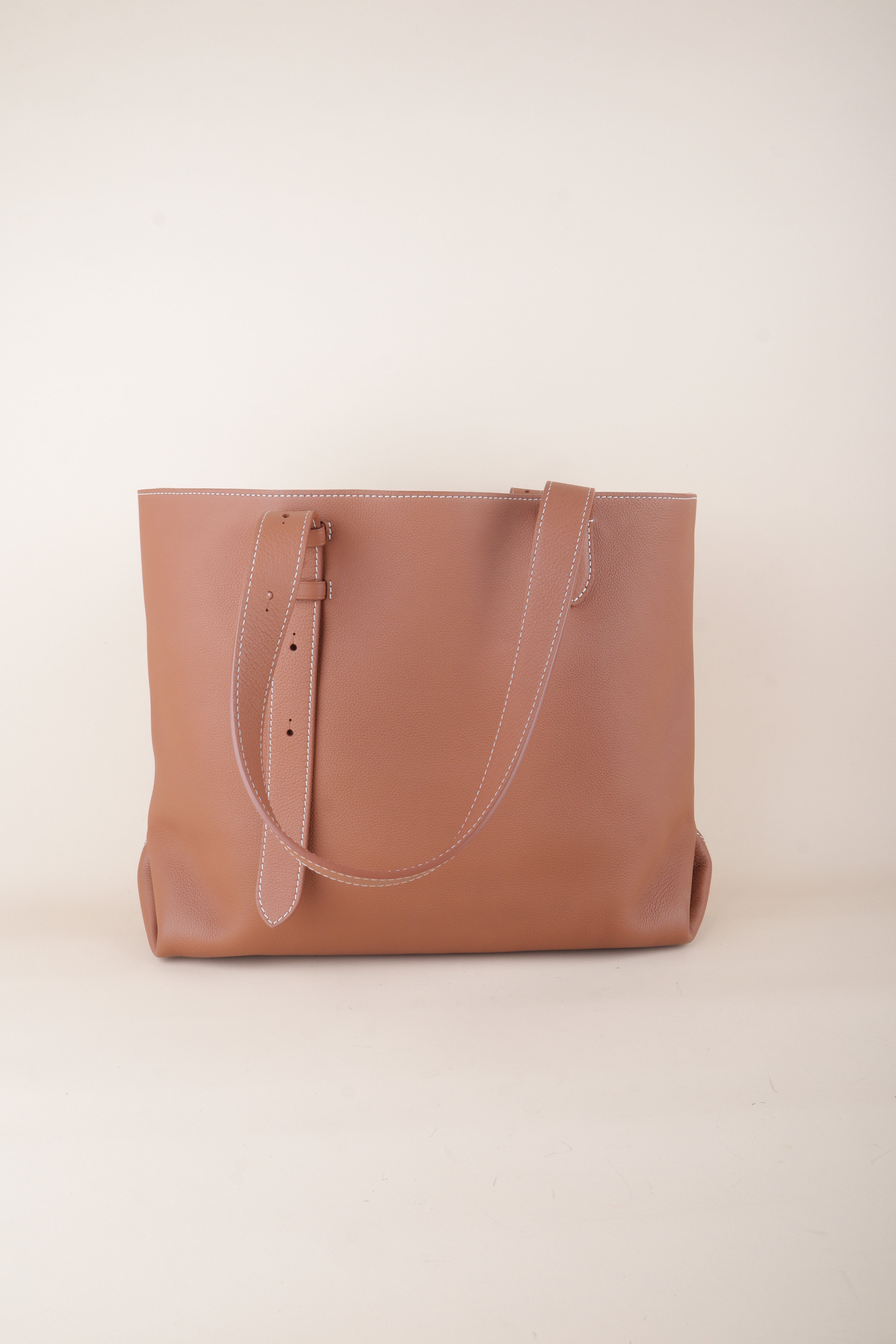LOUIS VUITTON low key cabas cognoc mm