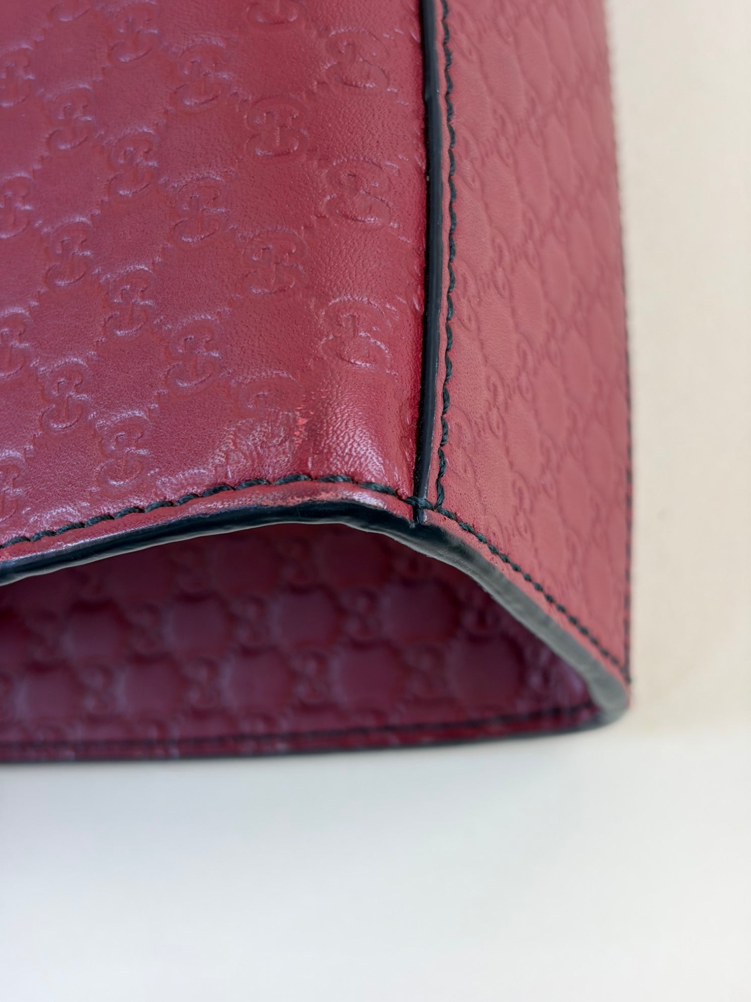 Gucci Red Emily Medium Shoulder Bag