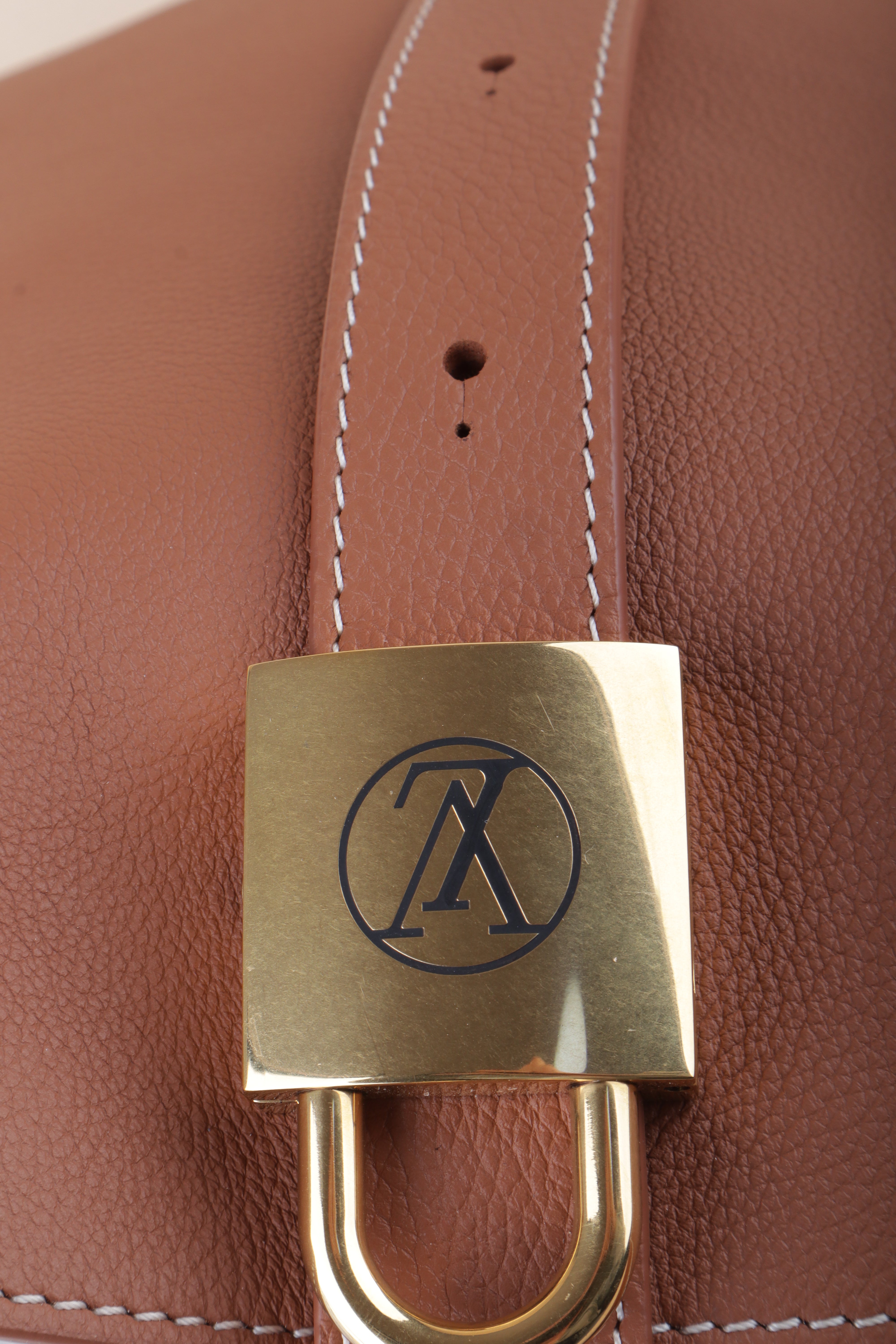 LOUIS VUITTON low key cabas cognoc mm