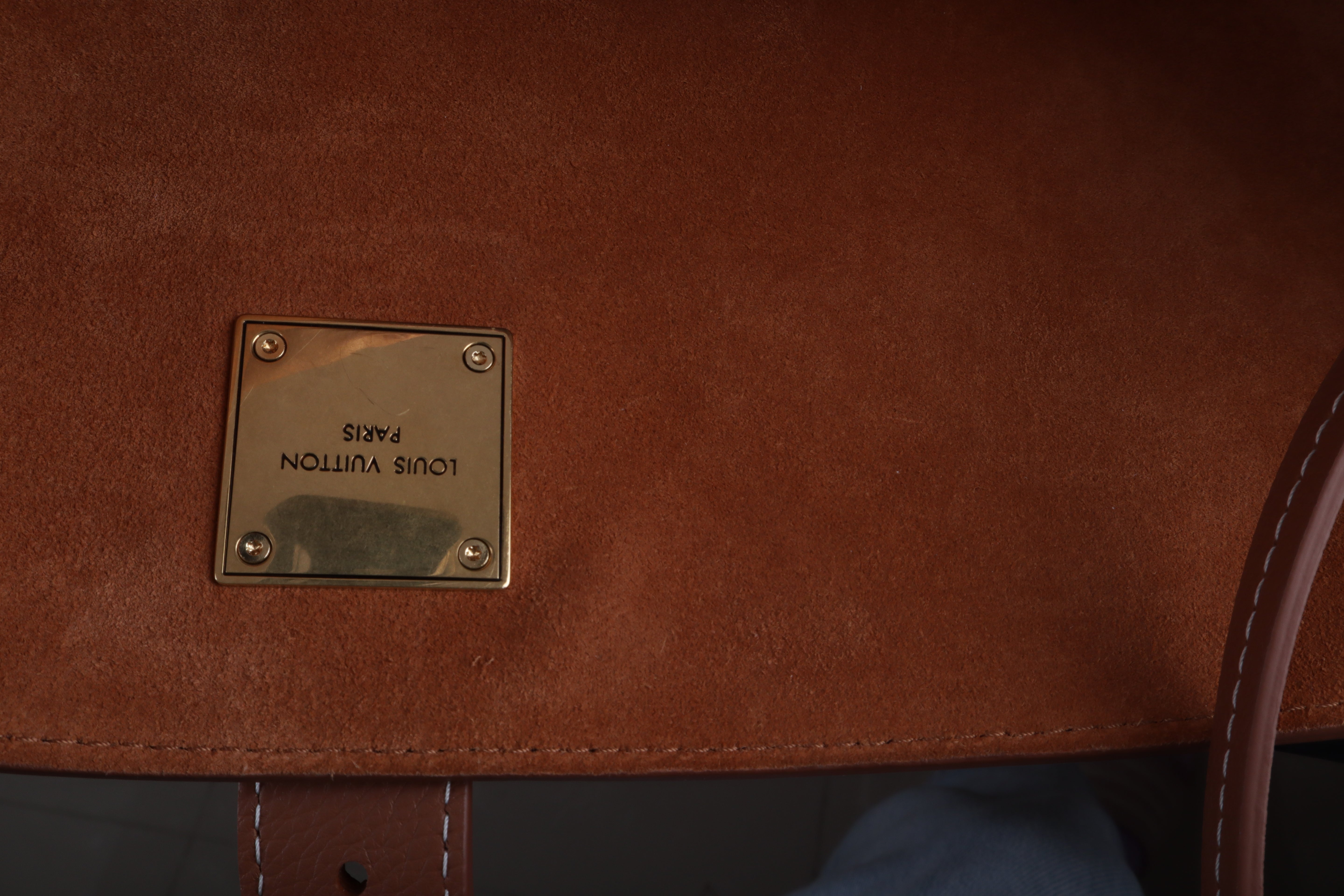 LOUIS VUITTON low key cabas cognoc mm