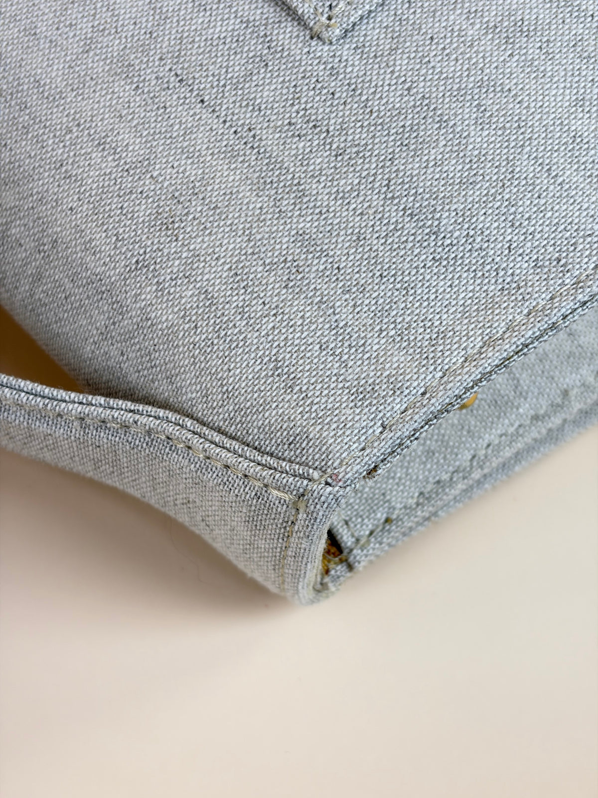 Jacquemus XL bambino bag light greige