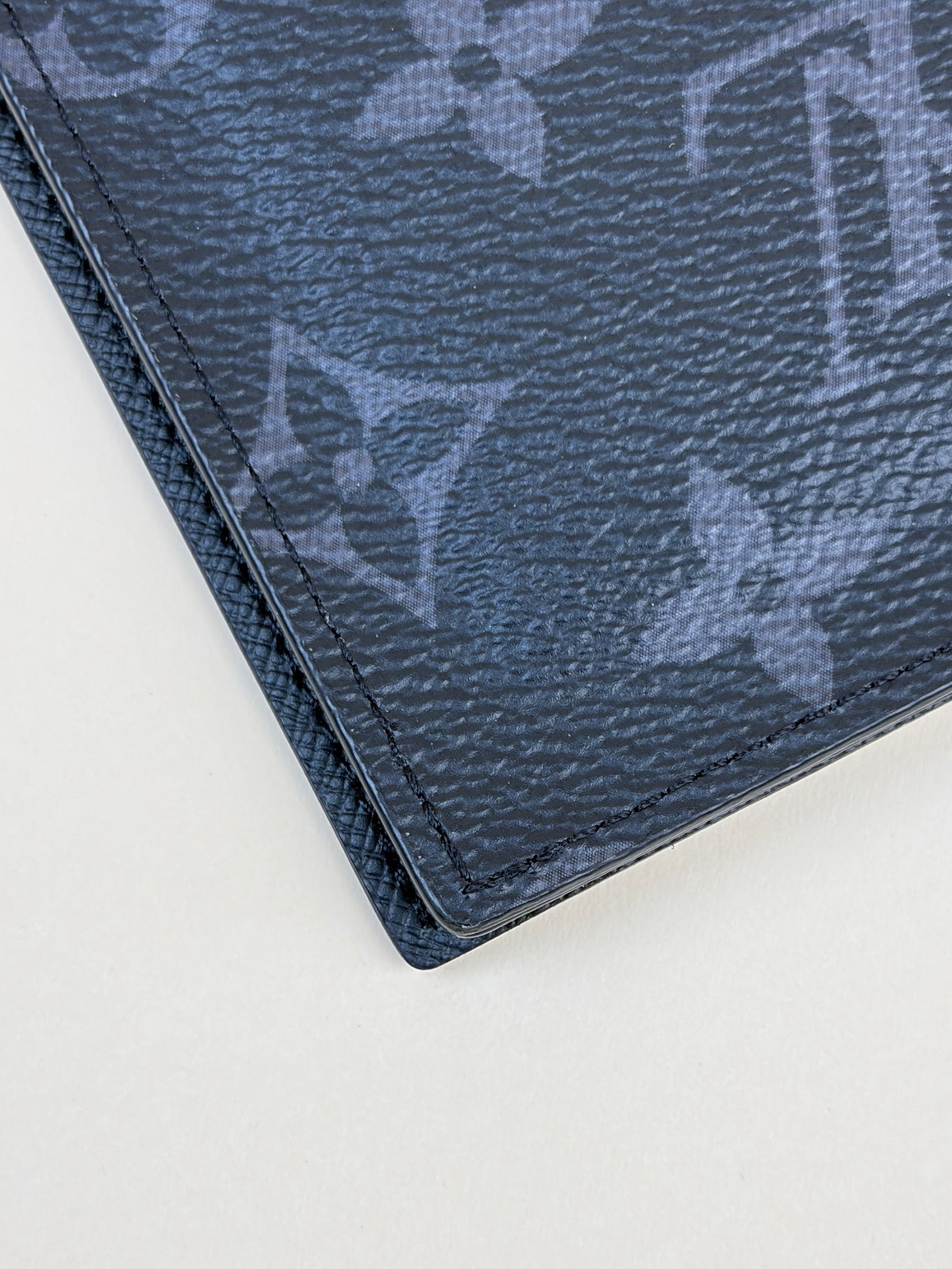 Louis Vuitton monogram eclipse canvas passport cover