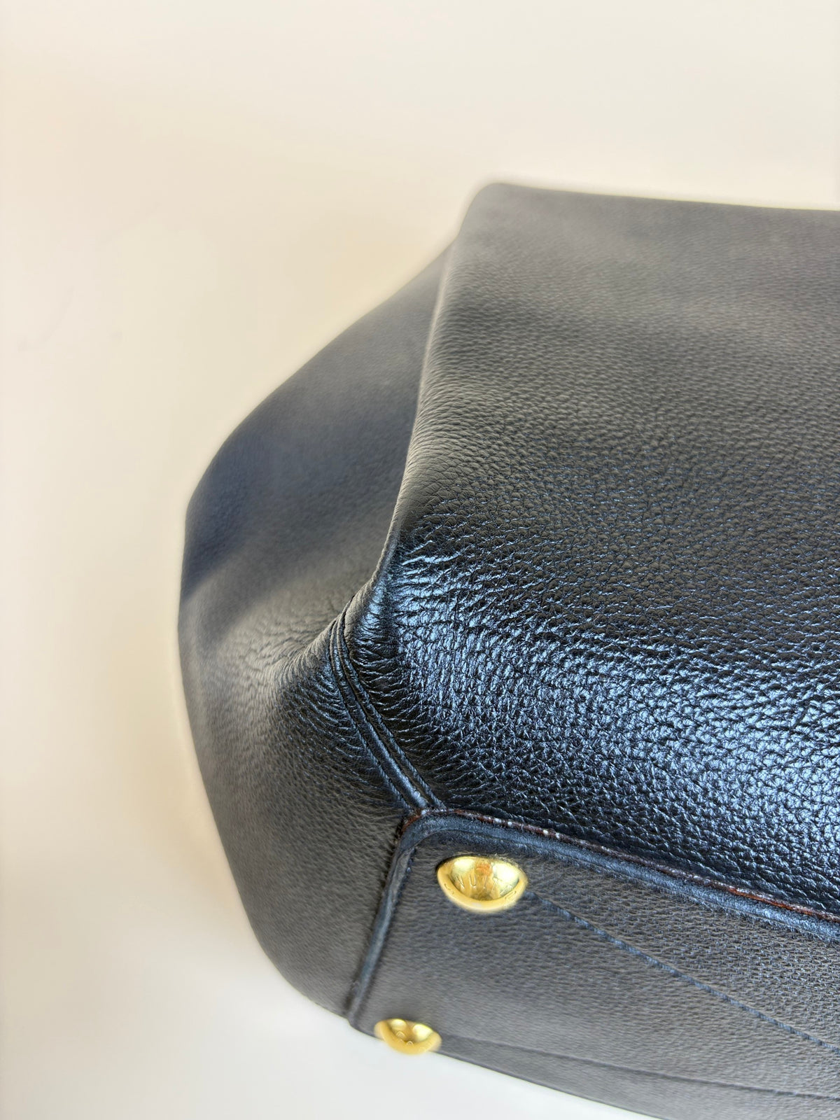 Louis vuitton black leather babylone mm bag