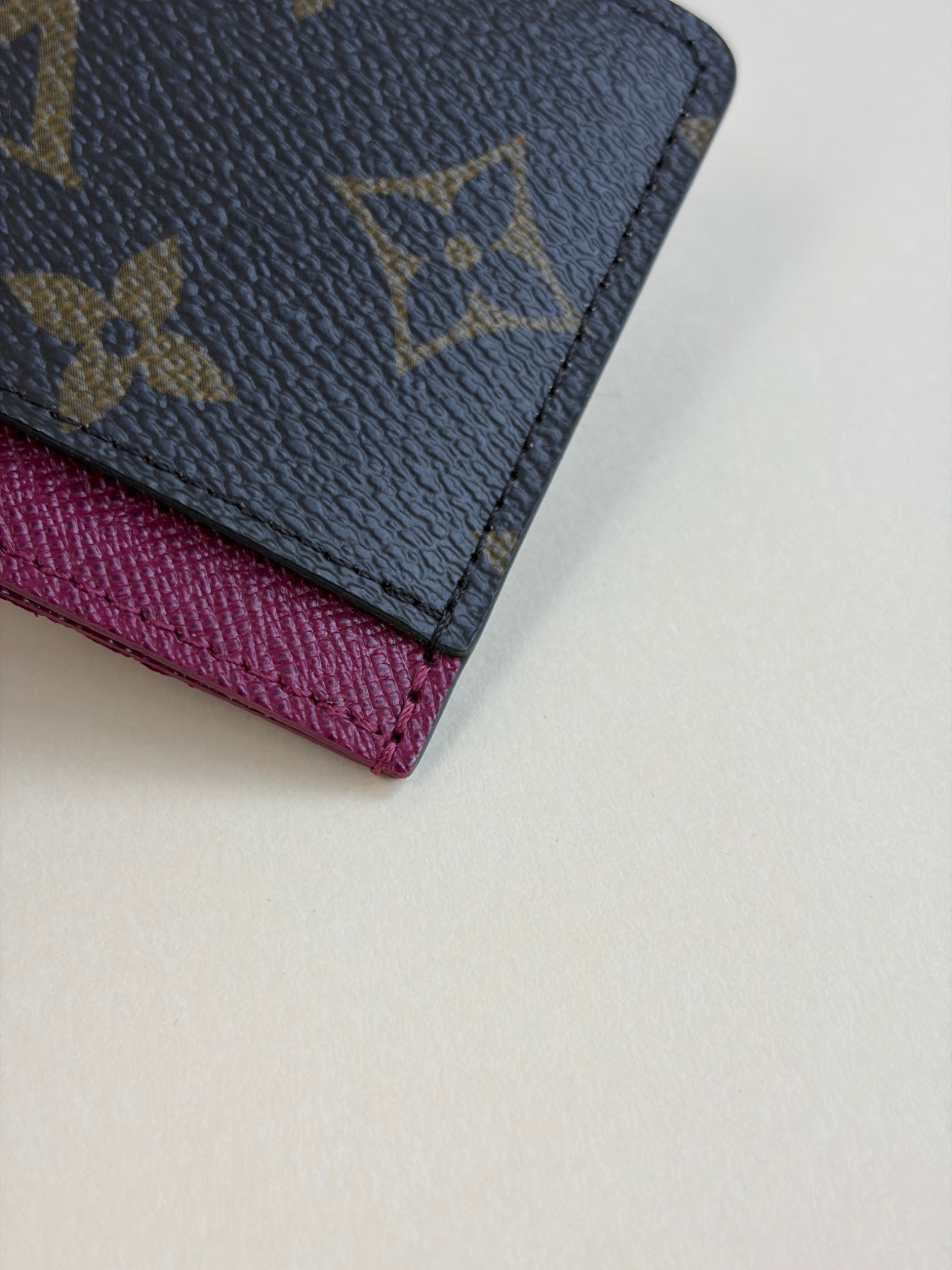 Louis Vuitton monogram canvas fushia sinple card holder