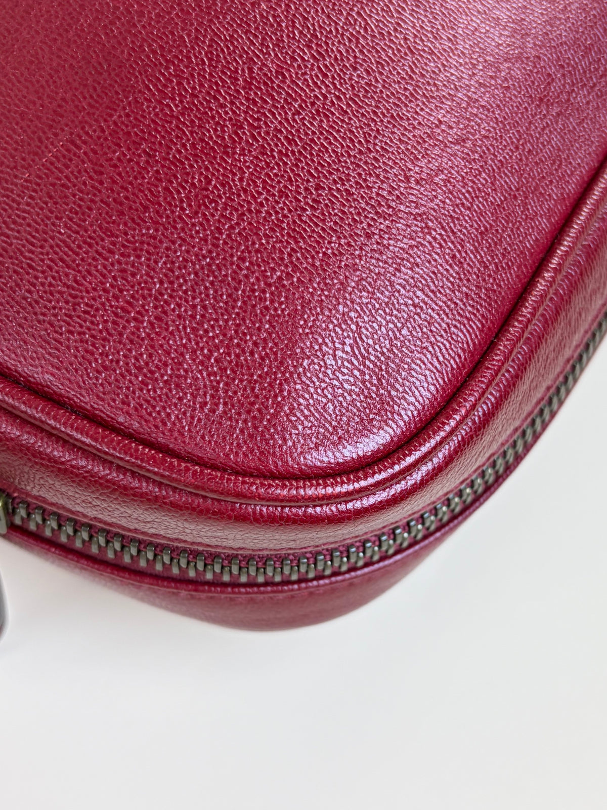 Gucci new Sakai calfskin lux dahlia phone case dark red
