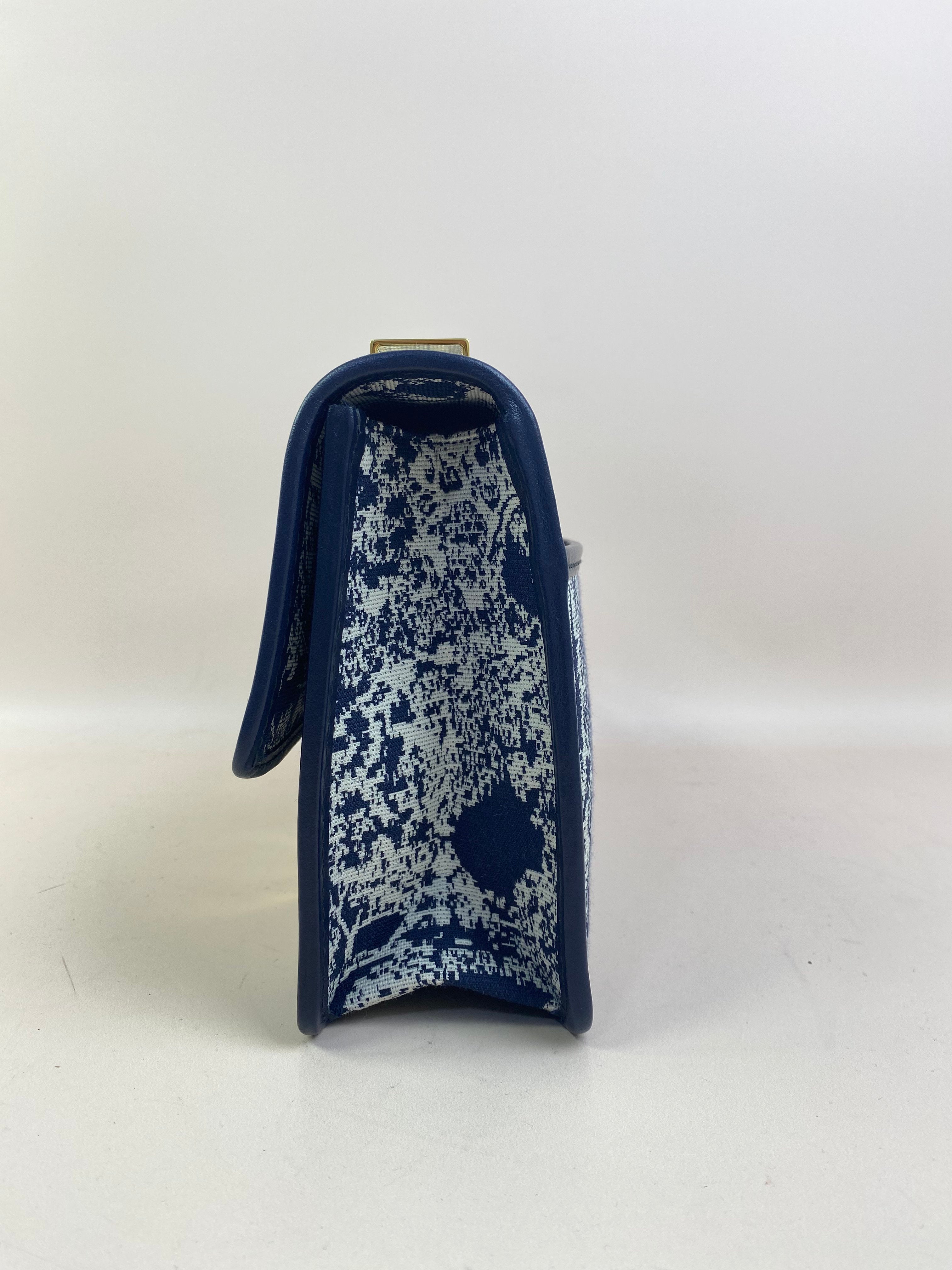 Christian Dior Navy Montaigne 30 CD Bag-handbag-Christian Dior-The Closet Egypt