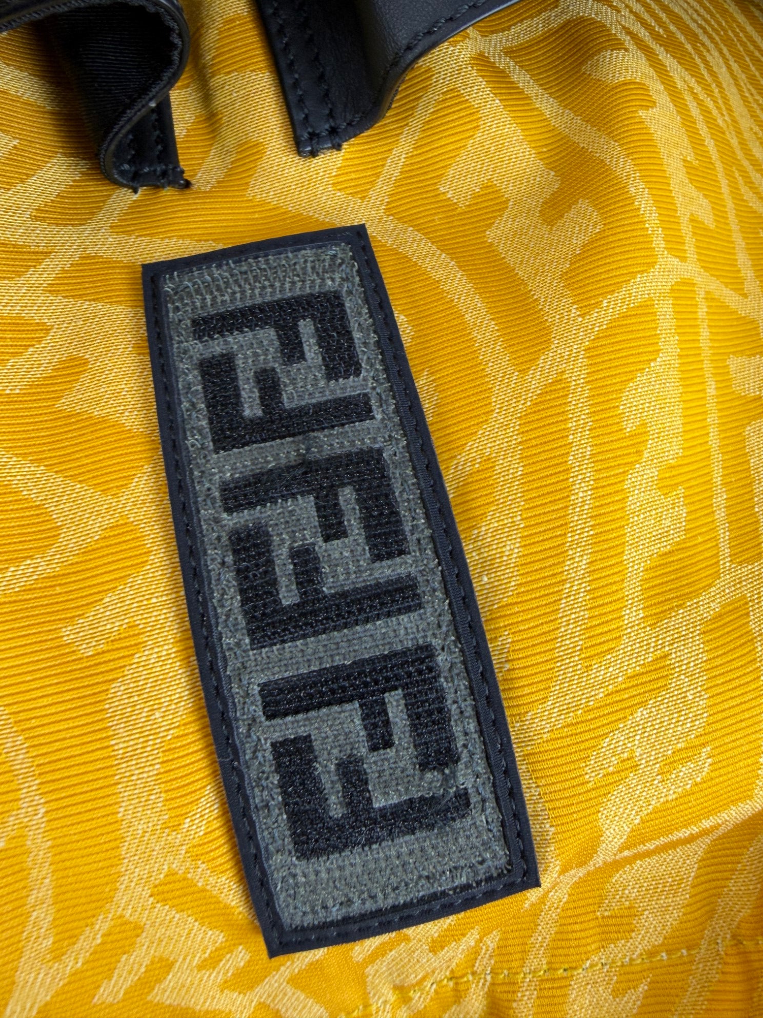 fendi strike lerge ff vertigo jjacquard yellow back pack