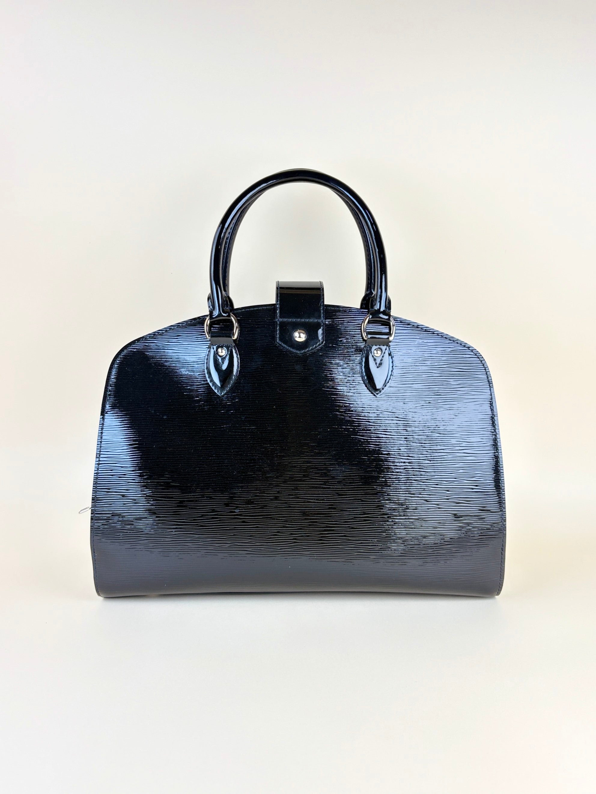 Louis Vuitton black electric epi leather punt- Neuf GM Tote Bag