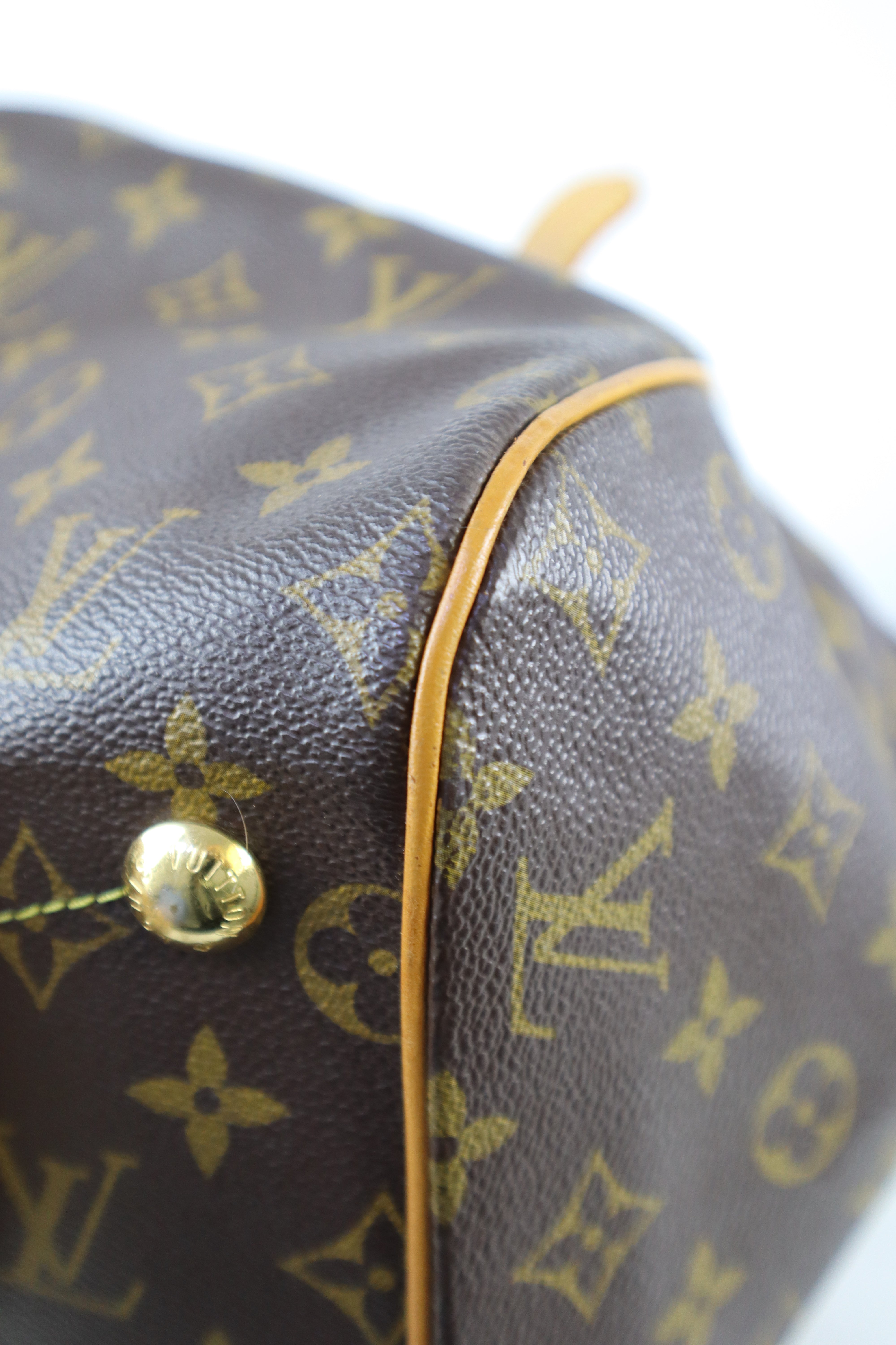 Louis Vuitton Monogram Tivoli GM Shoulder Bag