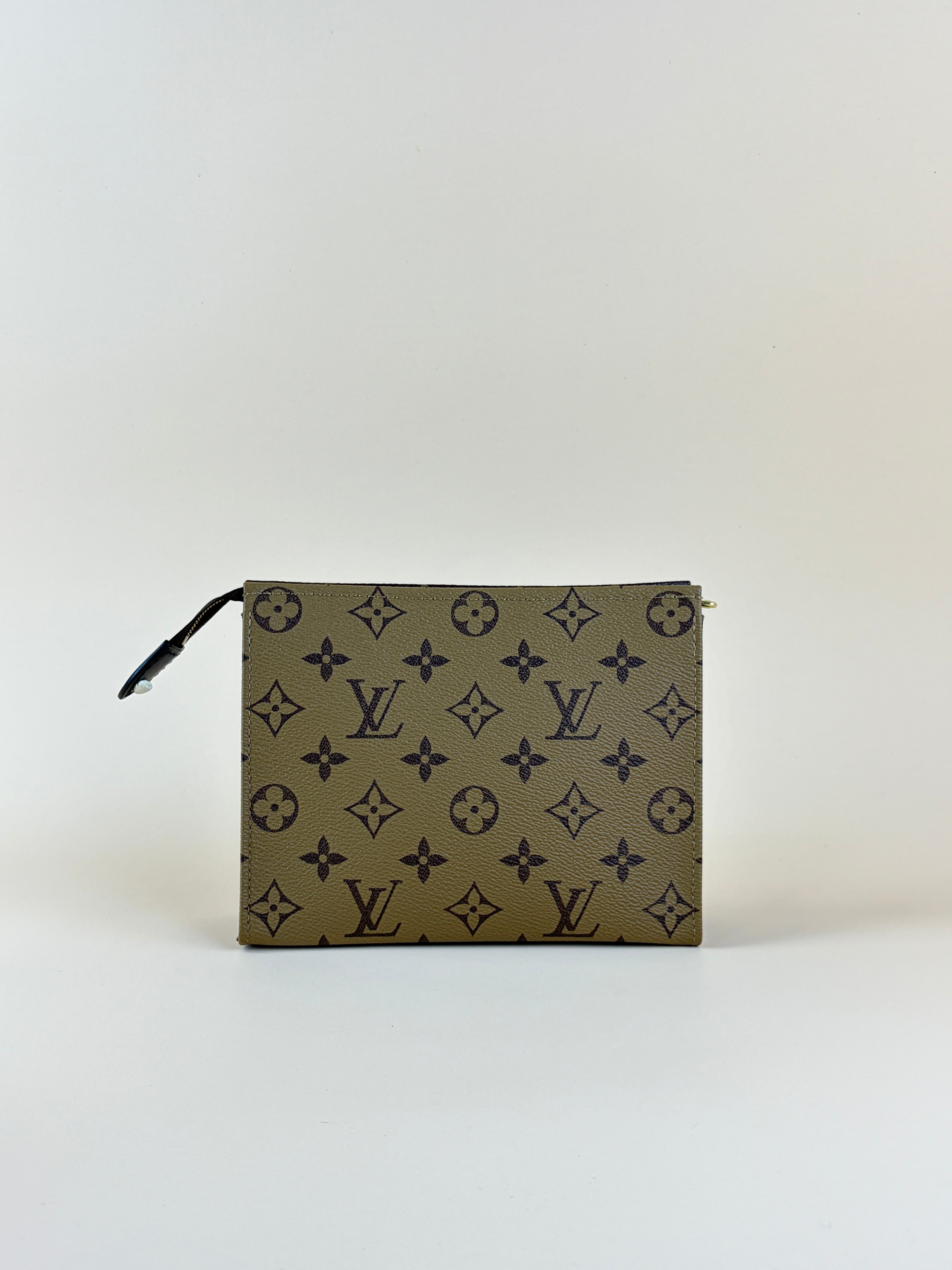 Louis Vuitton Monogram Reverse Toiletry Pouch 19