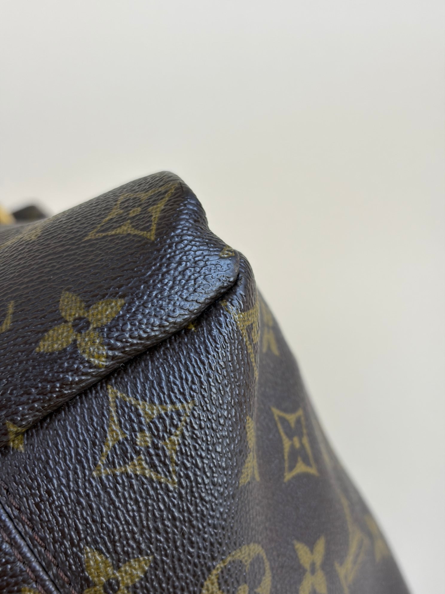 Louis Vuitton monogram canvas artsy mm shoulder bag