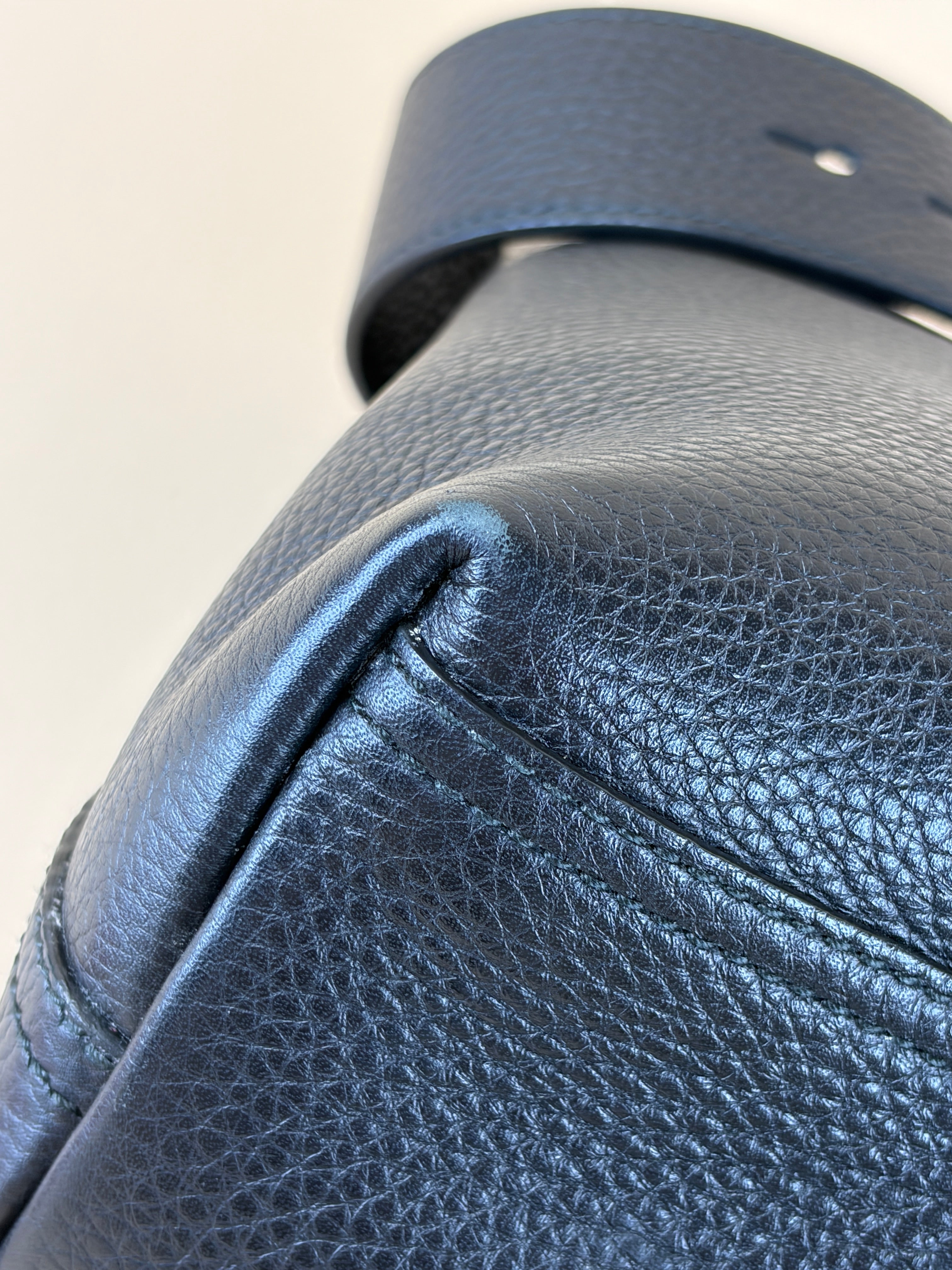 Gucci Black Pebbled Marmont Shoulder Bag