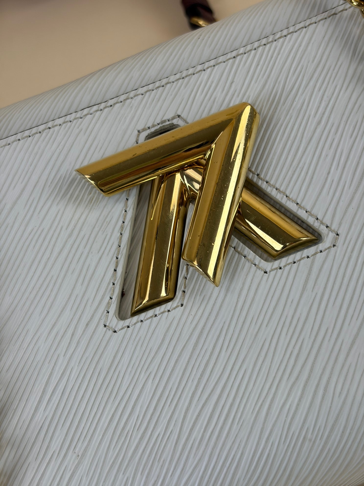 Louis Vuitton Twist epi leather MM Bag