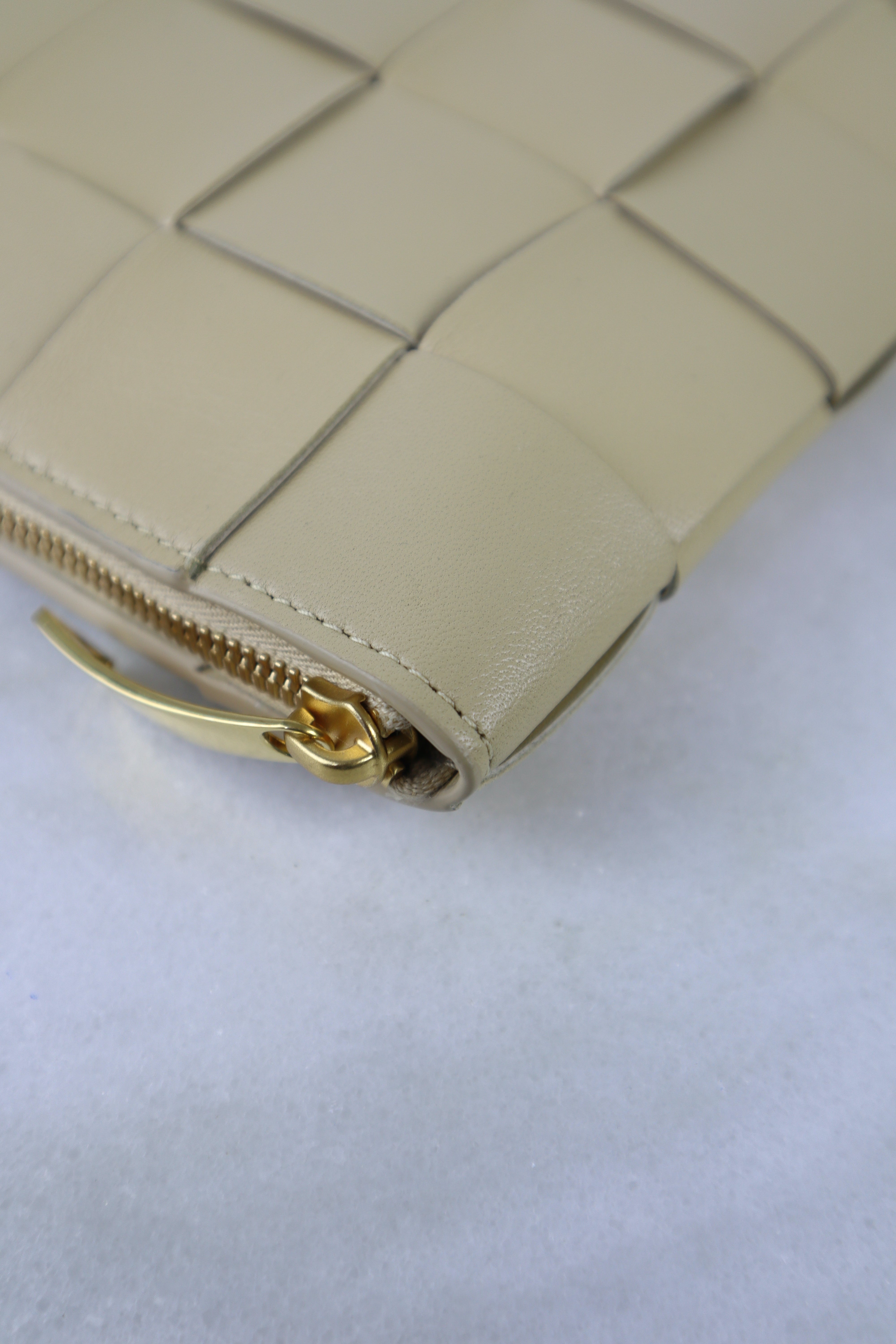Bottega Veneta Beige Large Flat Cassette Pouch