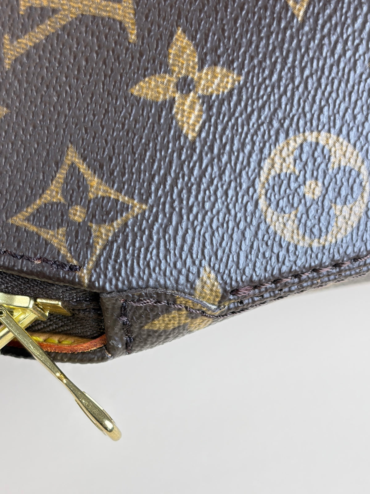 Louis Vuitton Brown Monogram ellipse pm