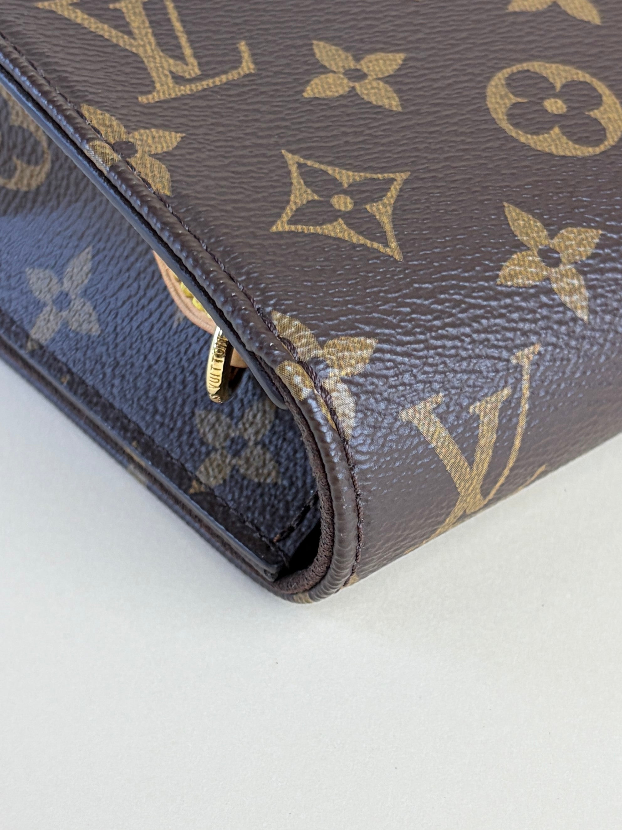 Louis Vuitton monogram lily wallet on chain