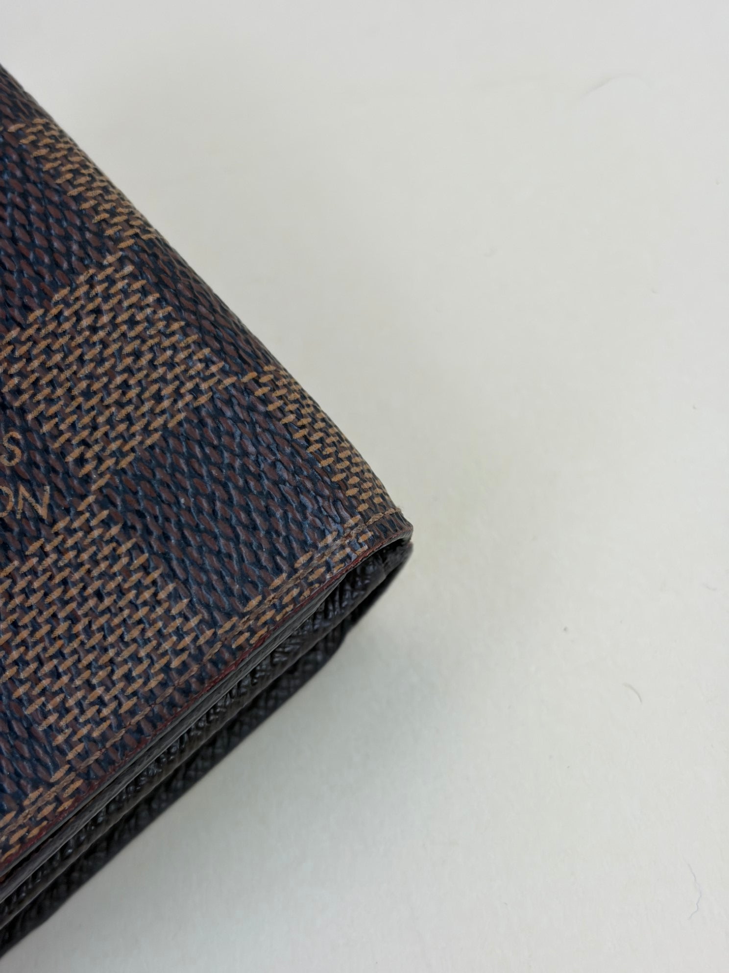 Louis Vuitton Brown Elise damper Ebene small wallet