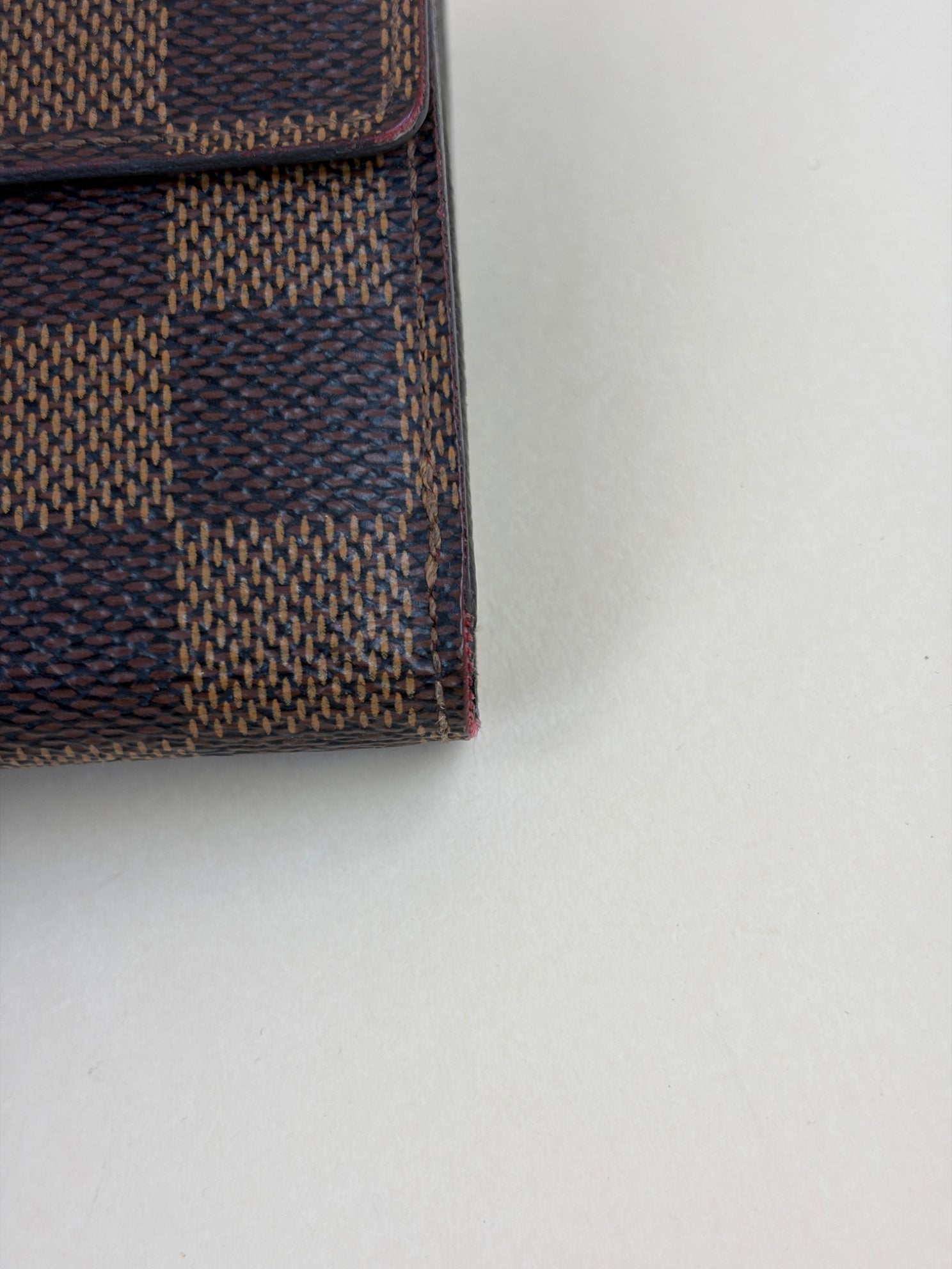 Louis Vuitton Brown Elise damper Ebene small wallet