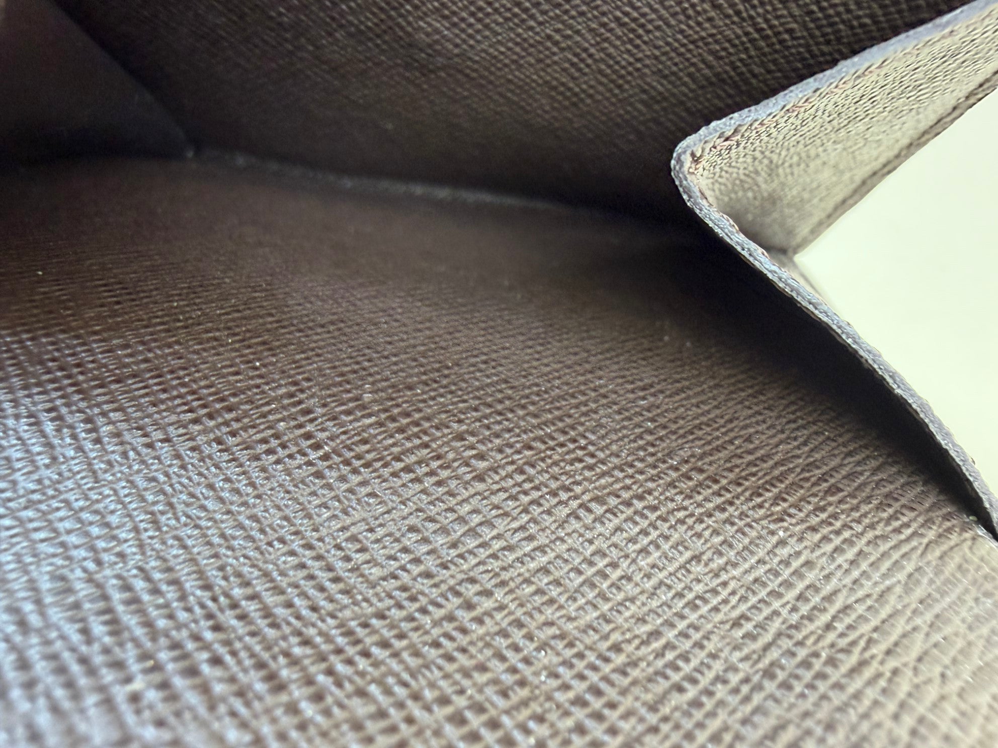 Louis Vuitton Brown Elise damper Ebene small wallet