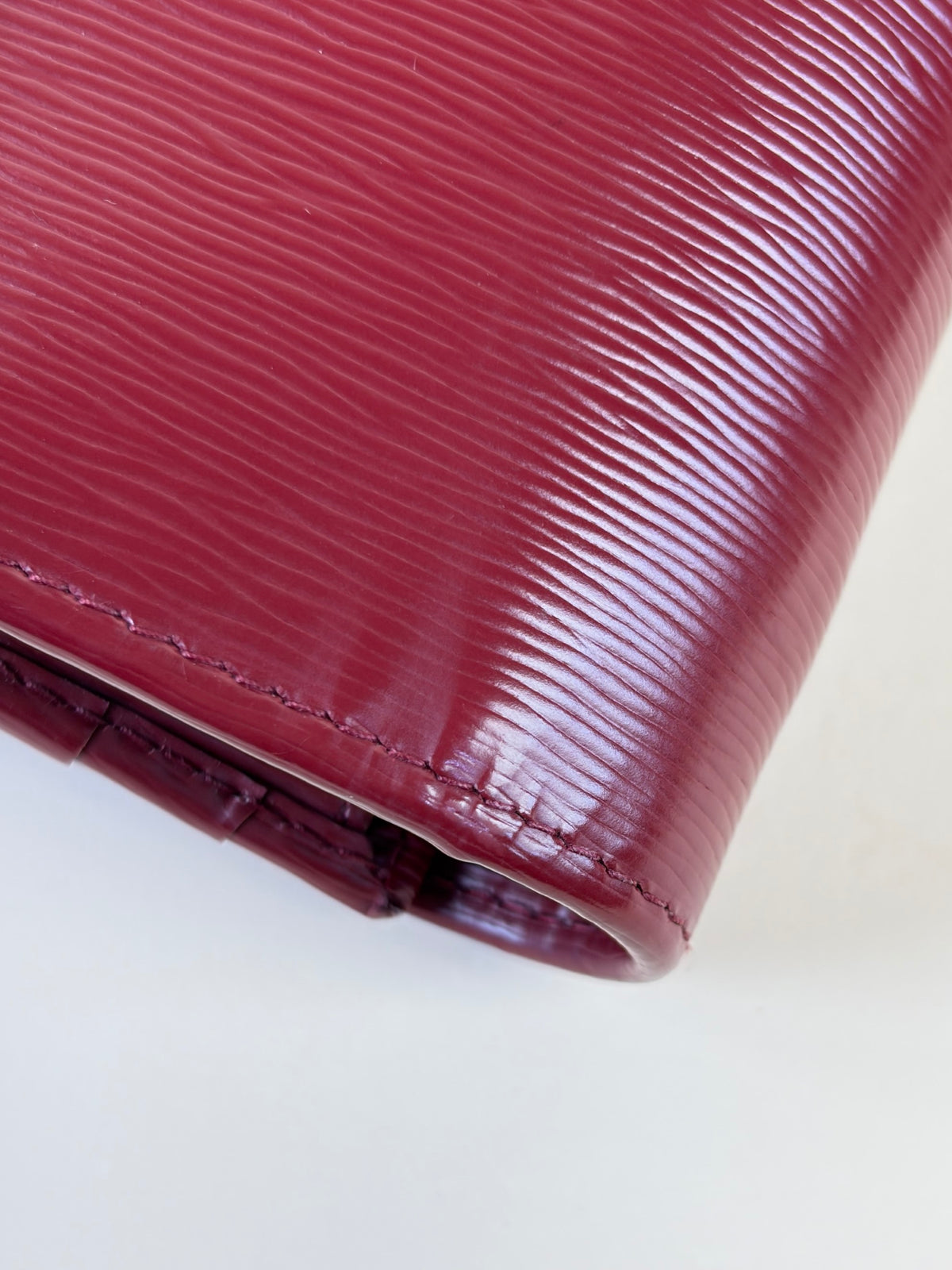 Prada rubino vitello move leather wallet on chain clutch