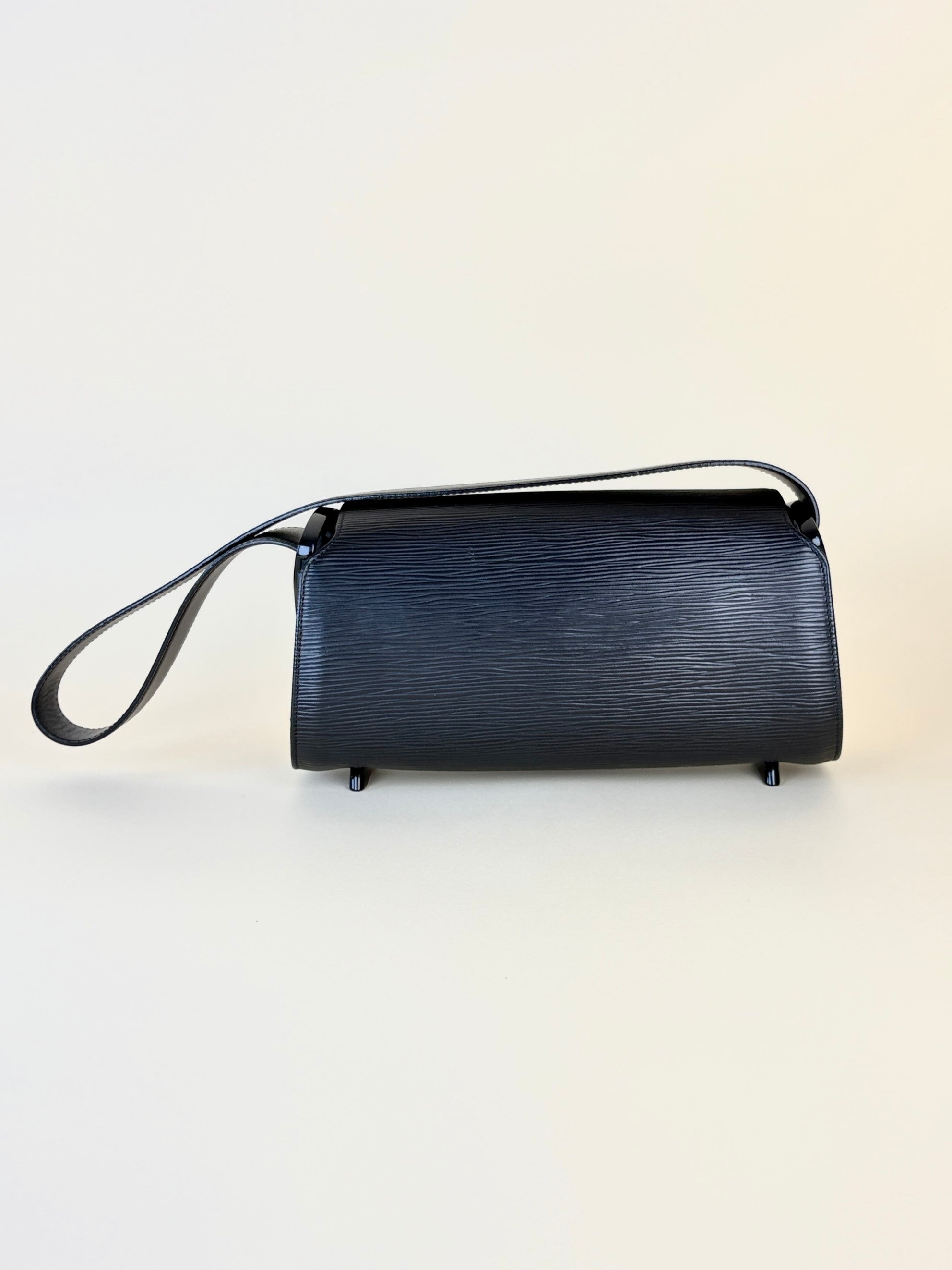louis Vuitton black epi leather nocturne pm