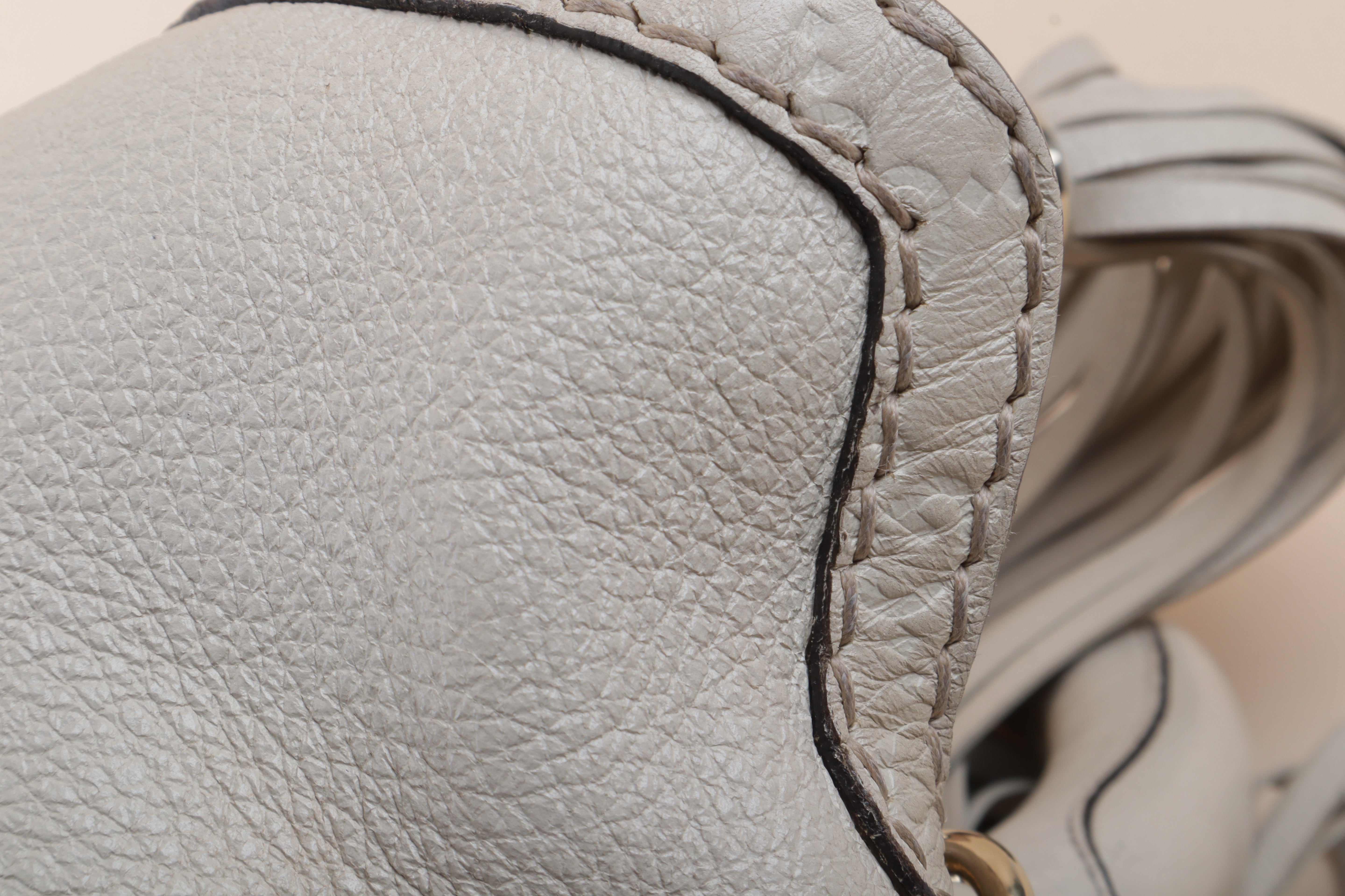 Gucci Off White Babouska Indy Bag