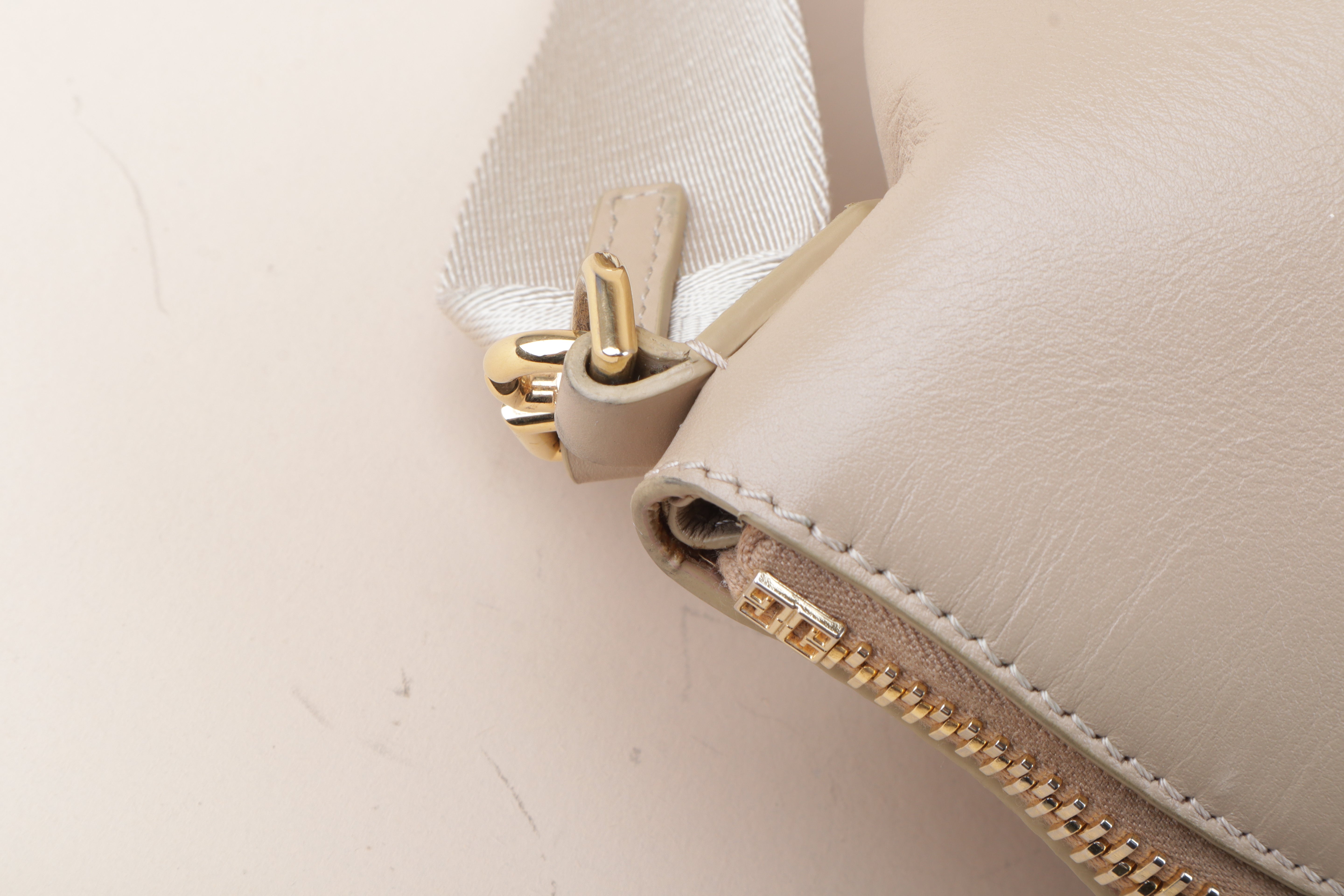 Givenchy Beige Sport Box Antigona Tote Bag W/ Canvas Strap