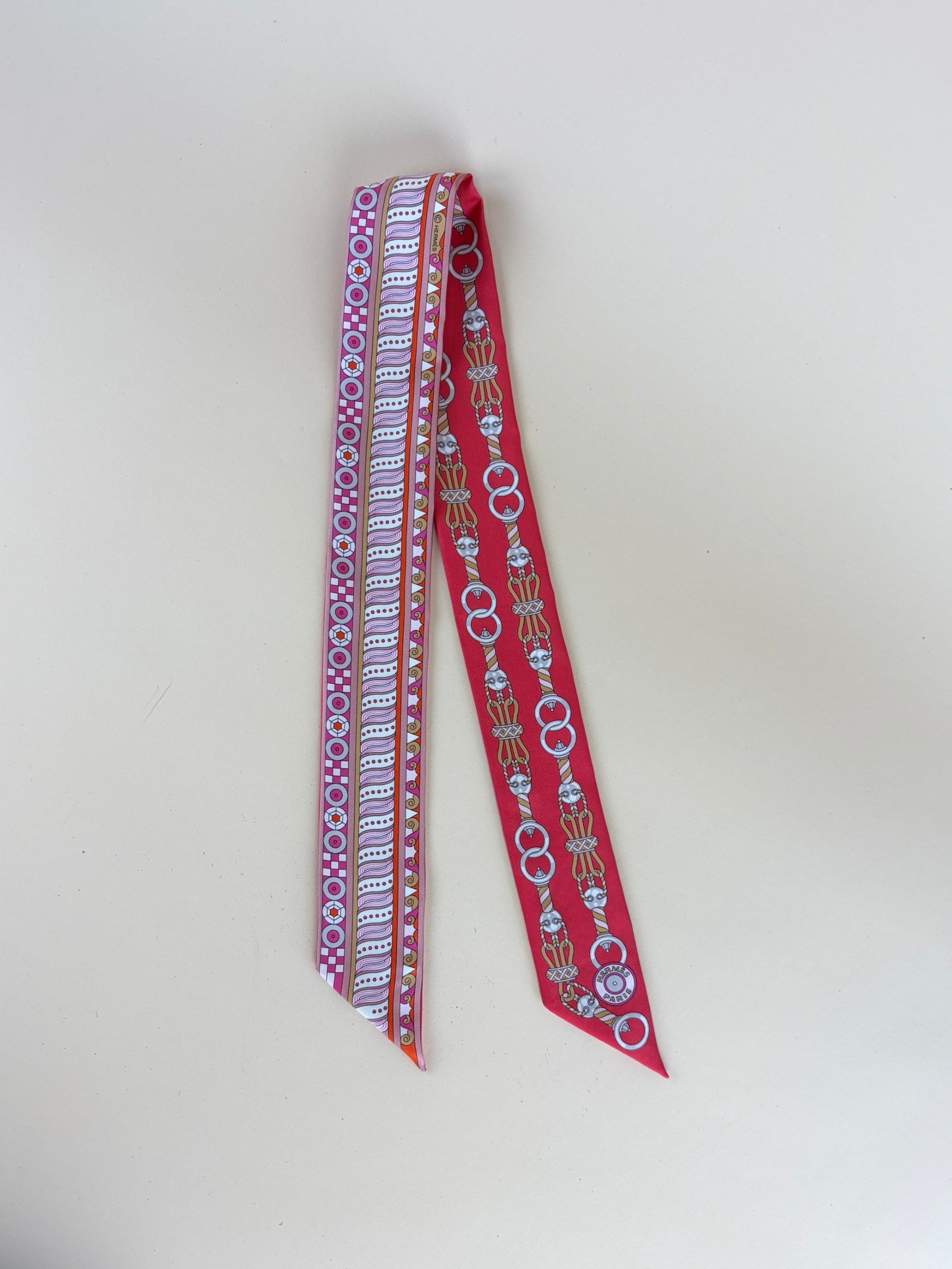 Hermes Red Harnais en Rosac with Pattern of Horse Bits Silk Twilly